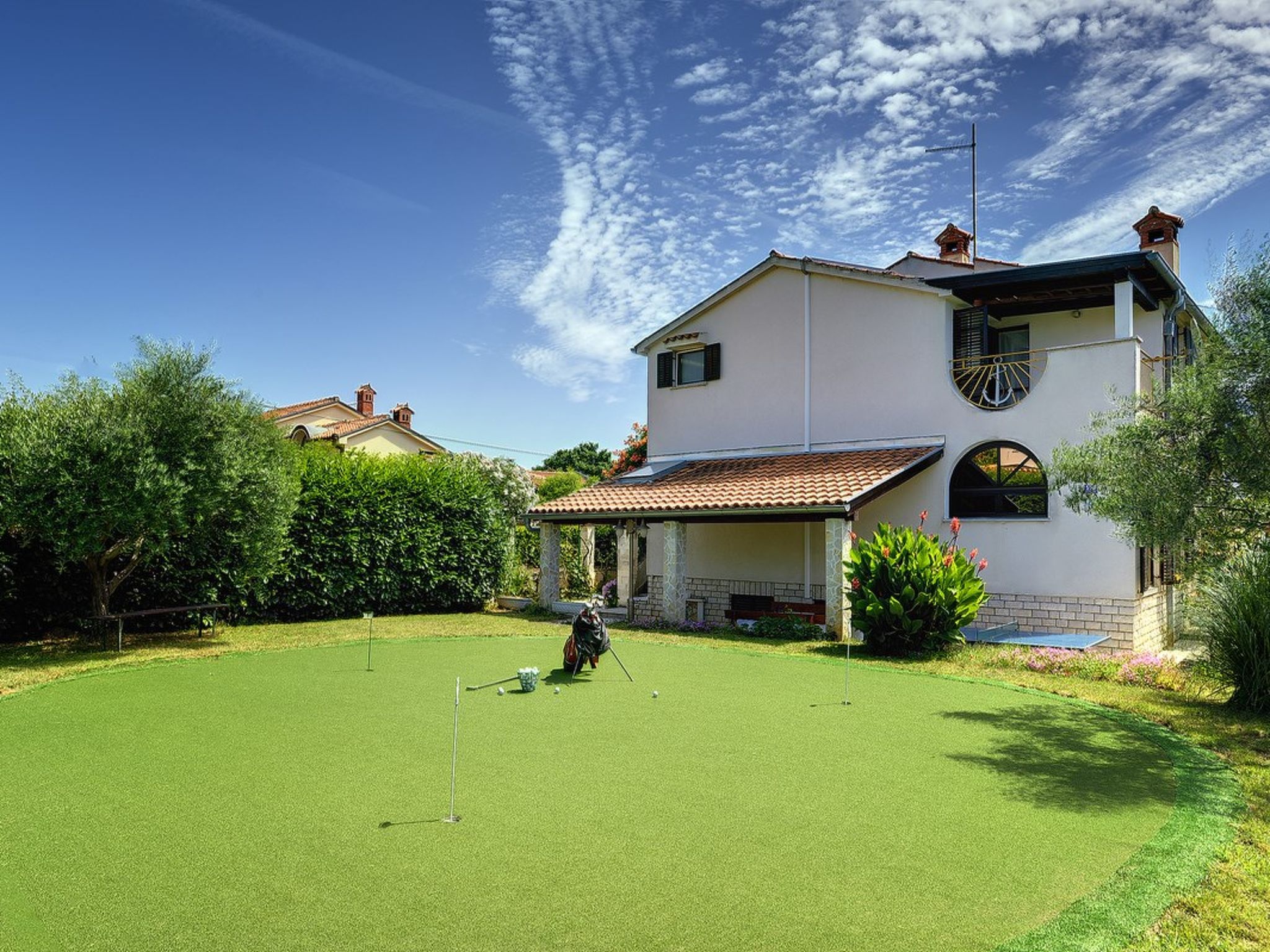 Photo of Golf House
