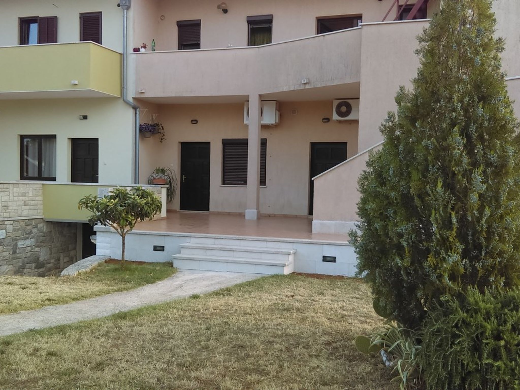 Casa Rossa Apartment in Liznjan