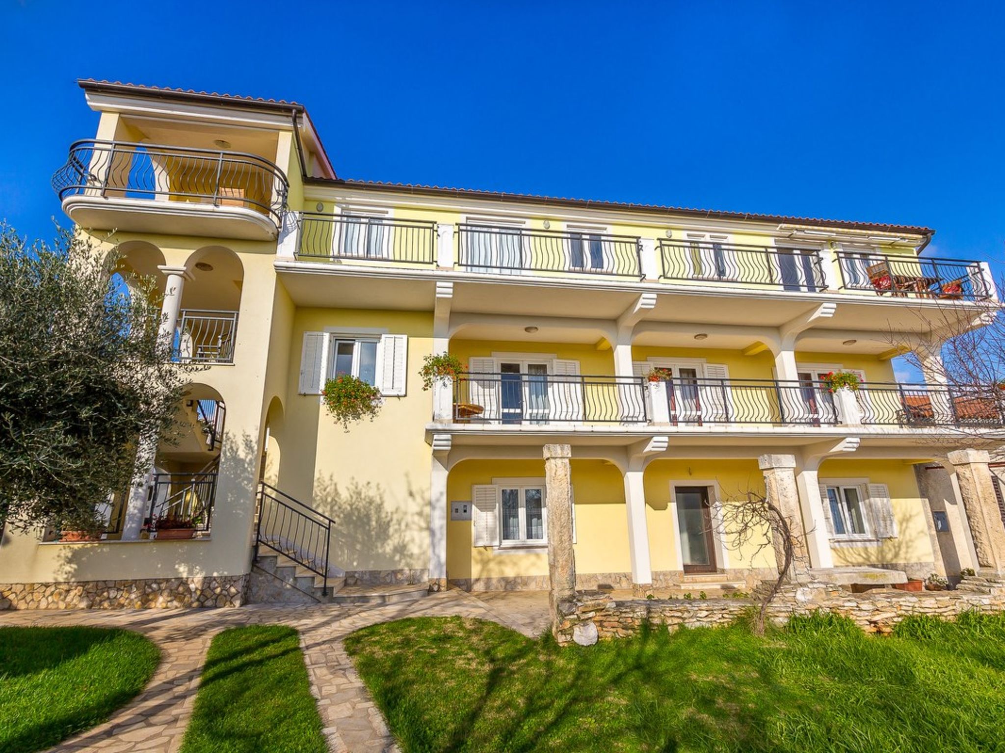 House Ivonne Accommodation in Liznjan