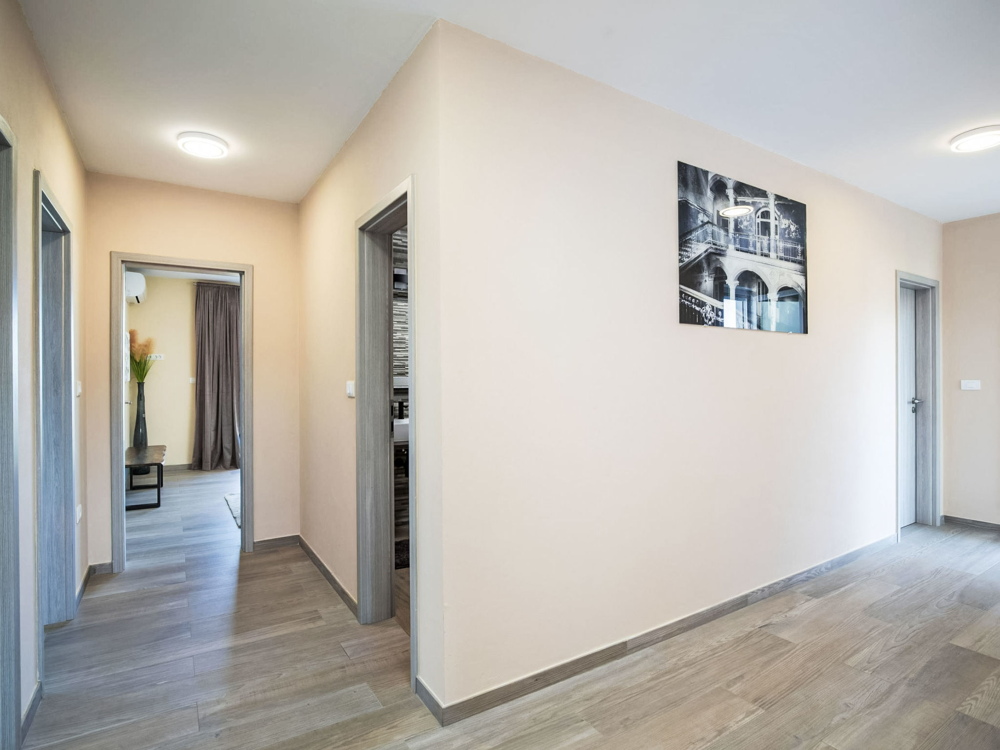 5-Schlafzimmer-Villa Eminentia mit Meerblick - Binnen