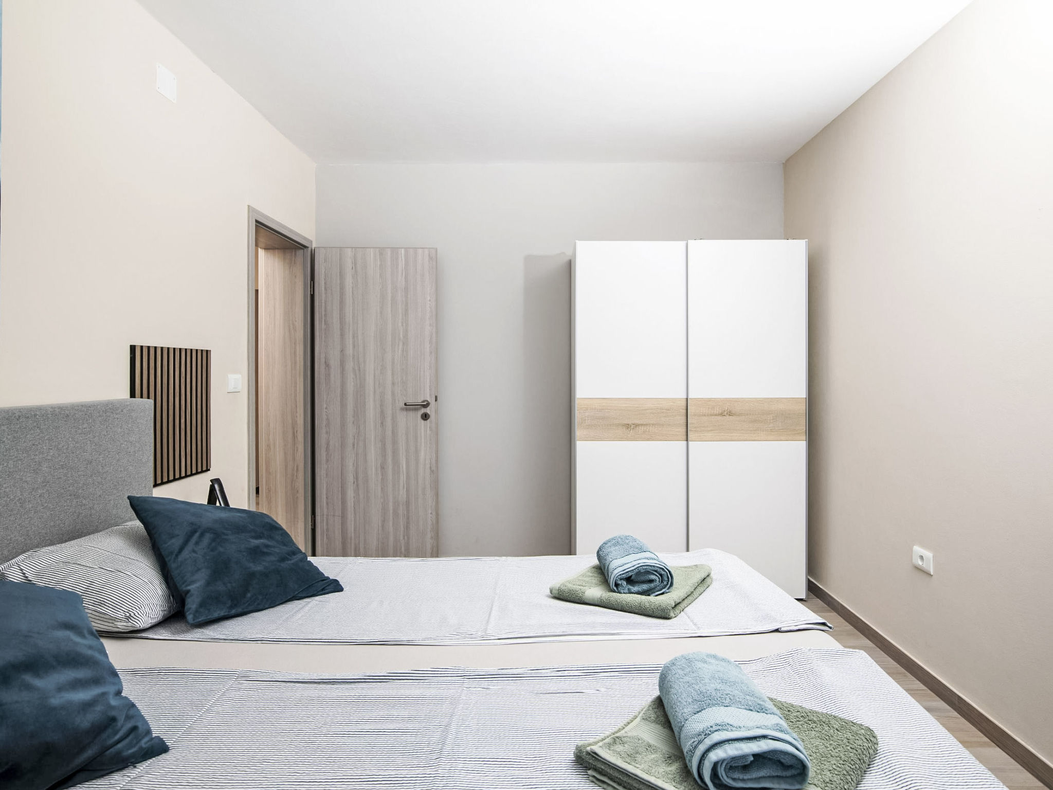 5-Schlafzimmer-Villa Eminentia mit Meerblick - Binnen