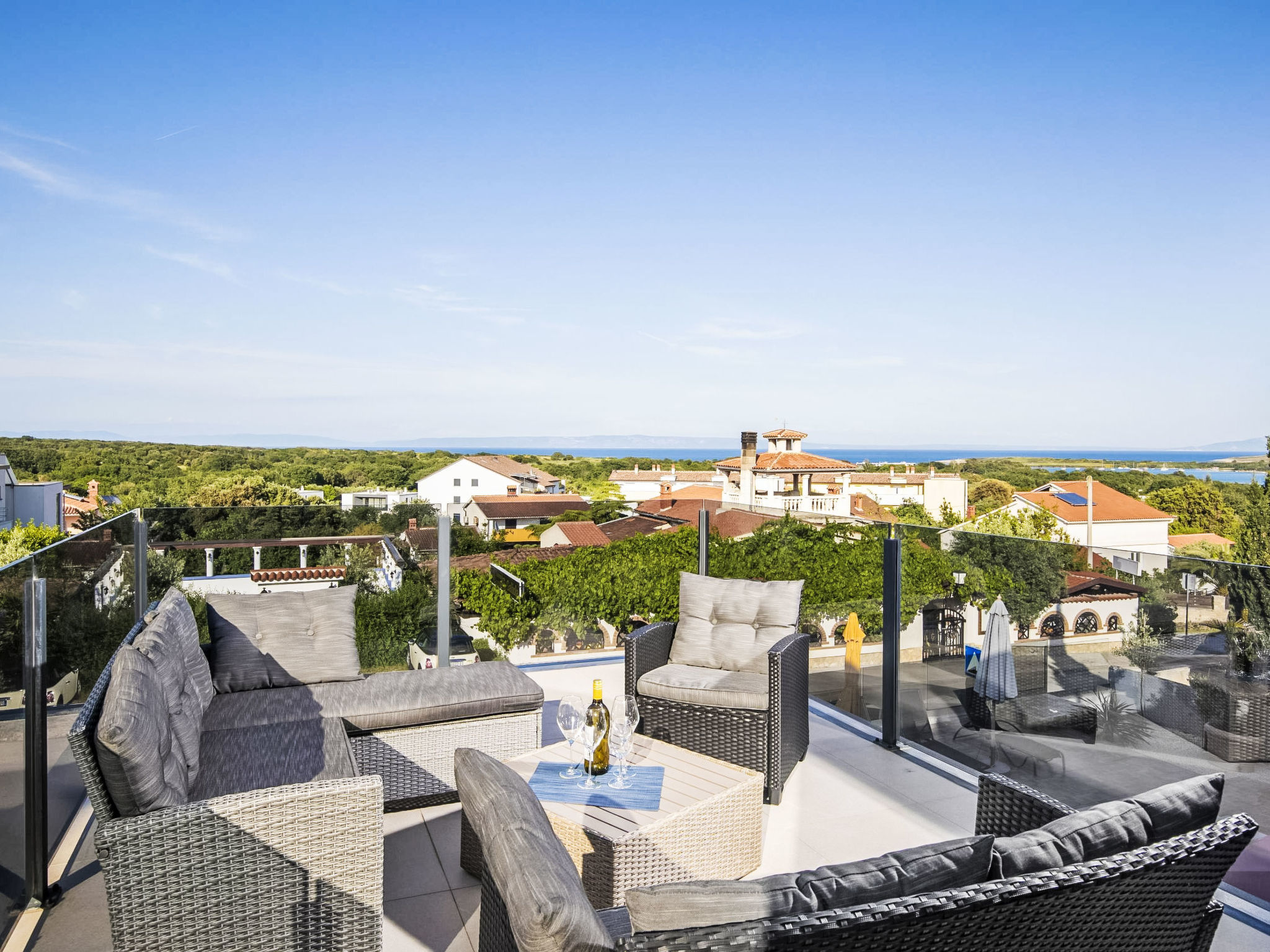 5-Schlafzimmer-Villa Eminentia mit Meerblick - Binnen