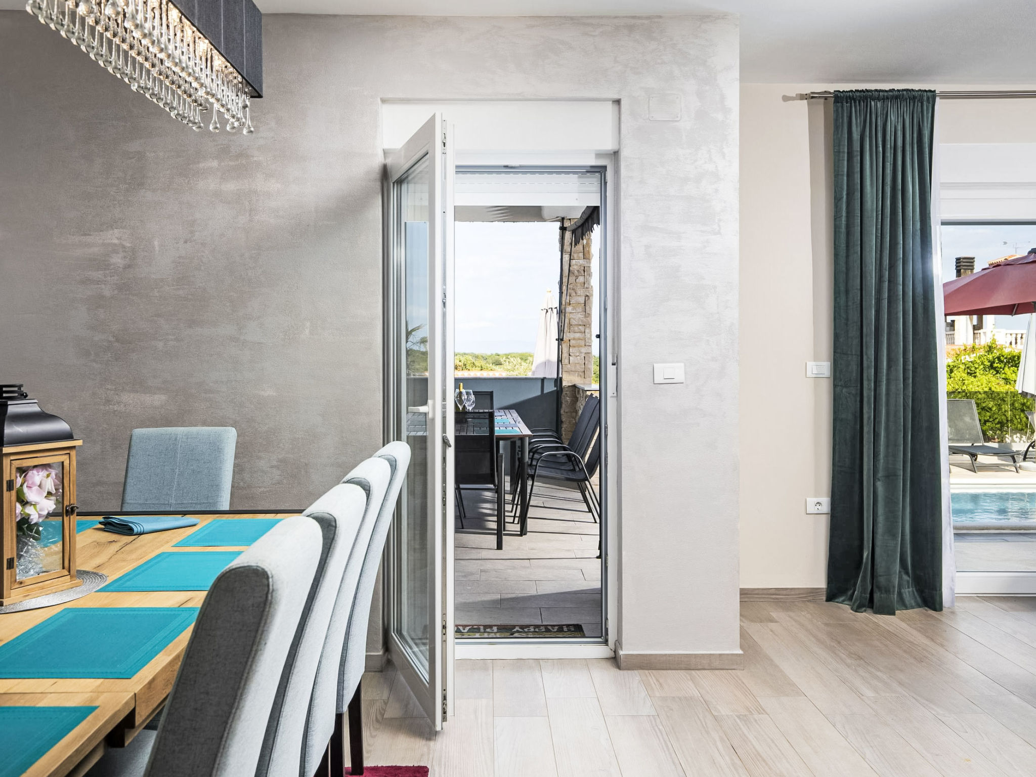 5-Schlafzimmer-Villa Eminentia mit Meerblick - Binnen