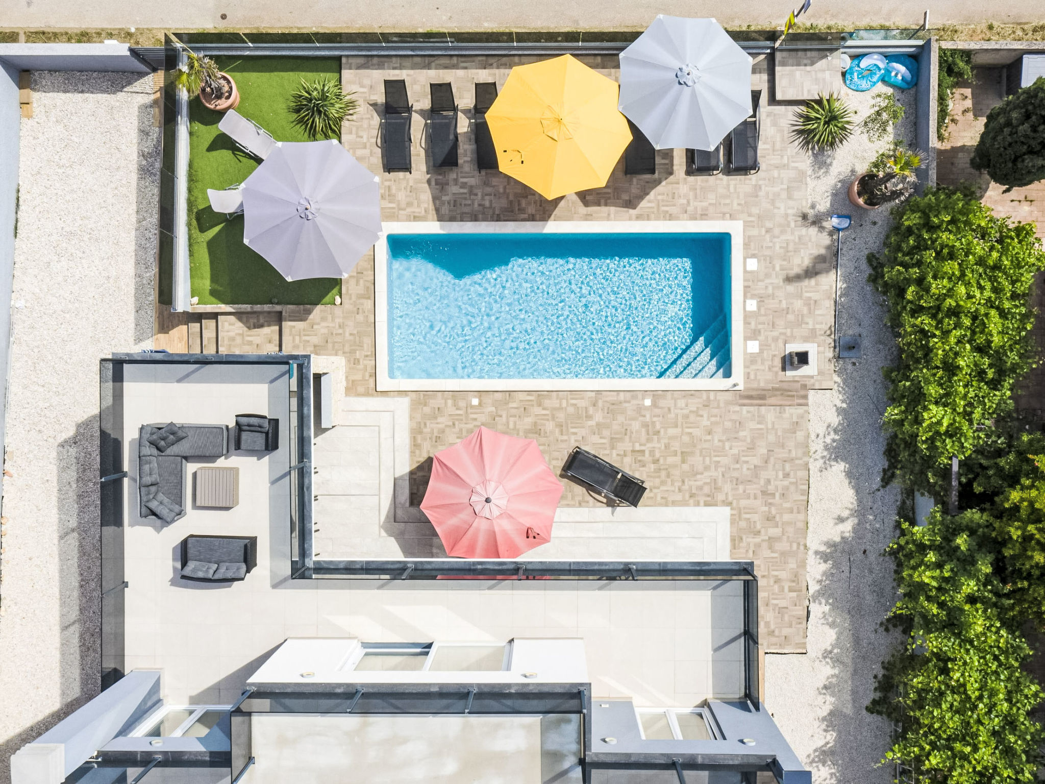 5-Schlafzimmer-Villa Eminentia mit Meerblick - Buiten