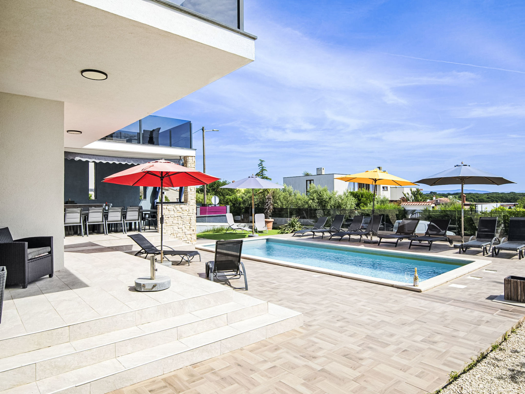 5-Schlafzimmer-Villa Eminentia mit Meerblick - Buiten