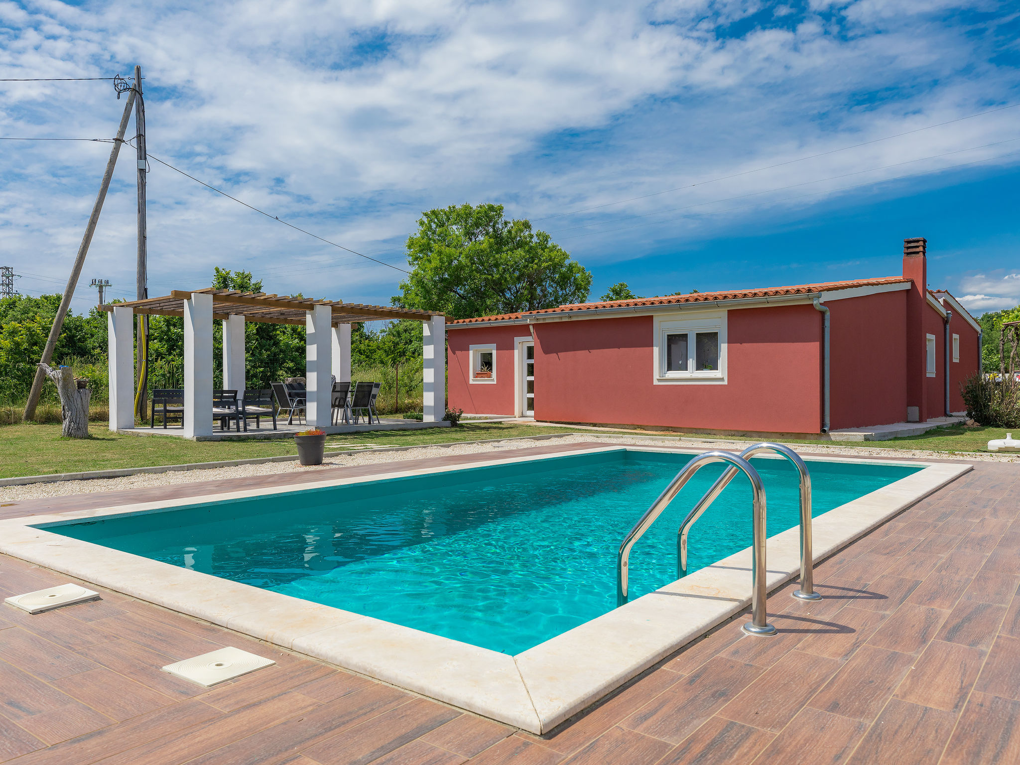 Vakantiehuis met privé zwembad in Medulin/Sisan (Kroatië) voor 6 personen