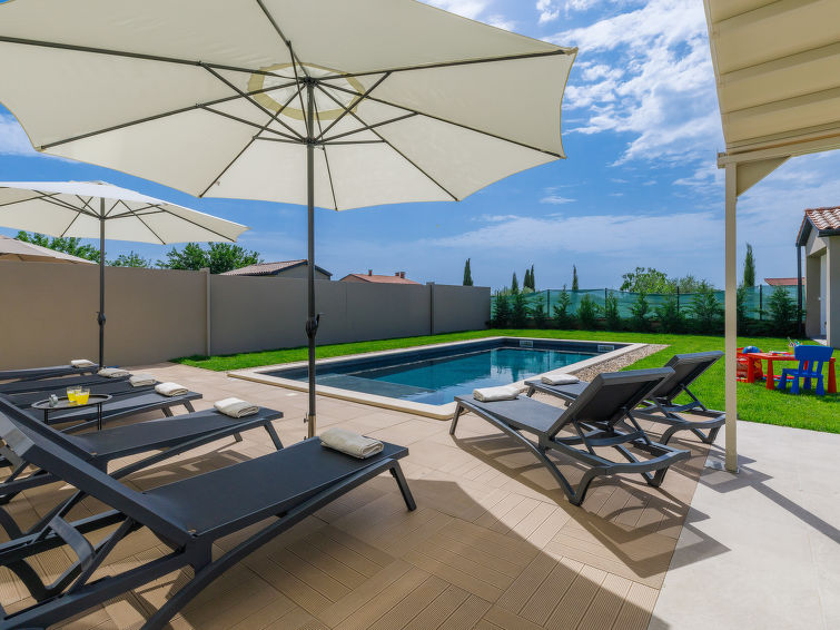 10-persoons vakantiehuis Villa Lea met privézwembad in Šišan in Medulin/Šišan