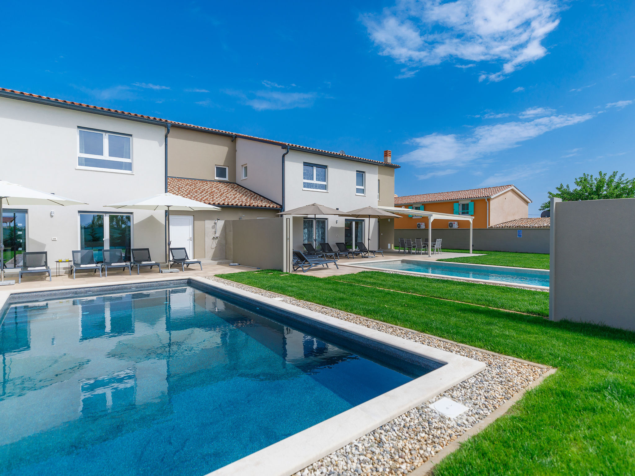 Maison Villa Lea – Piscine extérieure, photo 31 sur 54