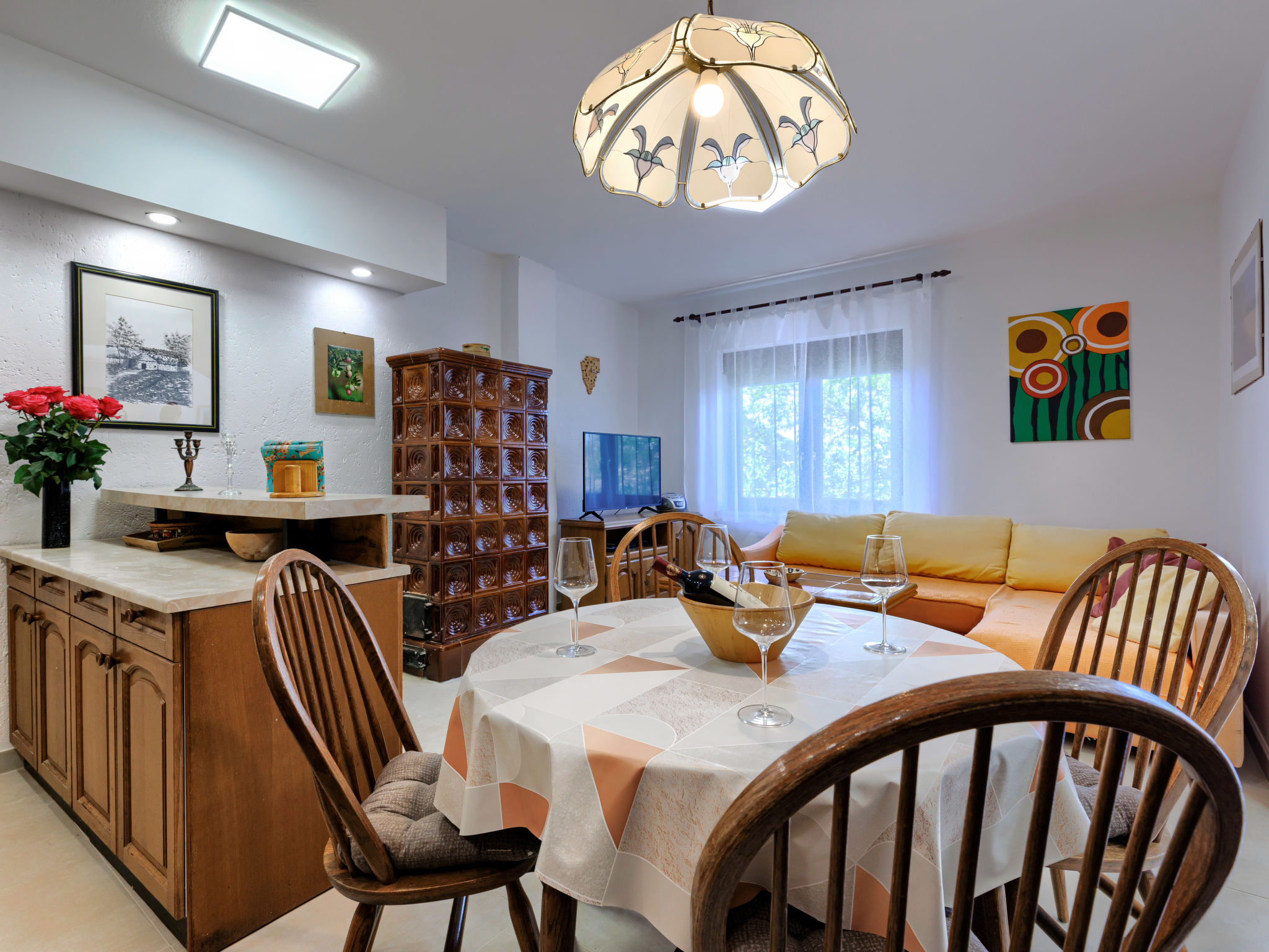 Kitchen / Dining Room