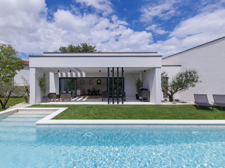 Whirlpool en privézwembad bij Villa Valla in Marčana in Pula/Marčana