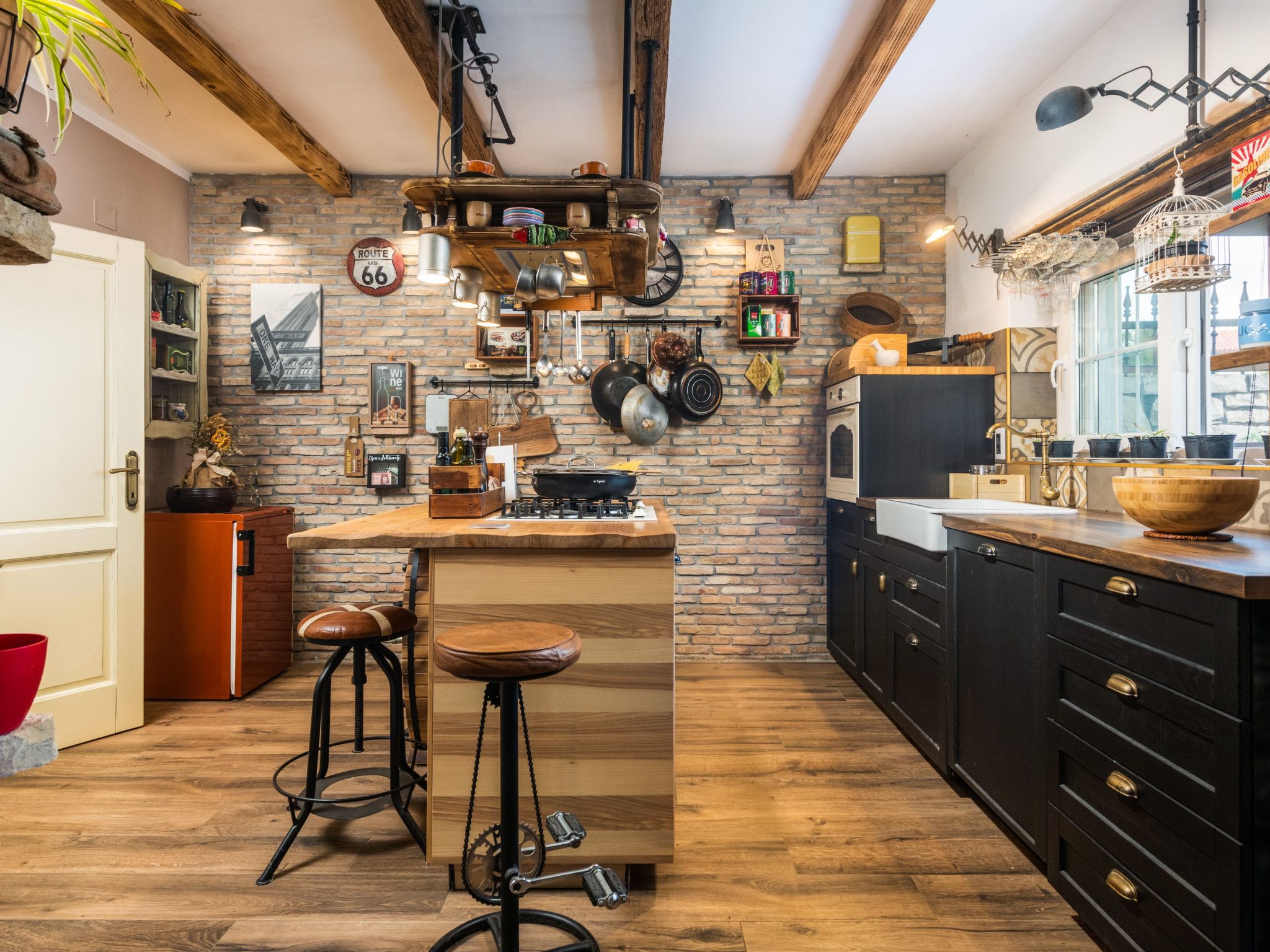 Rustic cozy house Pupy mit private pool und kino-Binnen