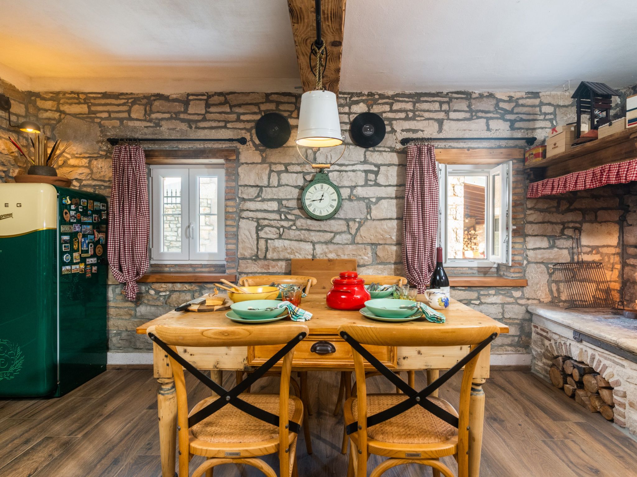 Rustic cozy house Pupy mit private pool und kino-Binnen