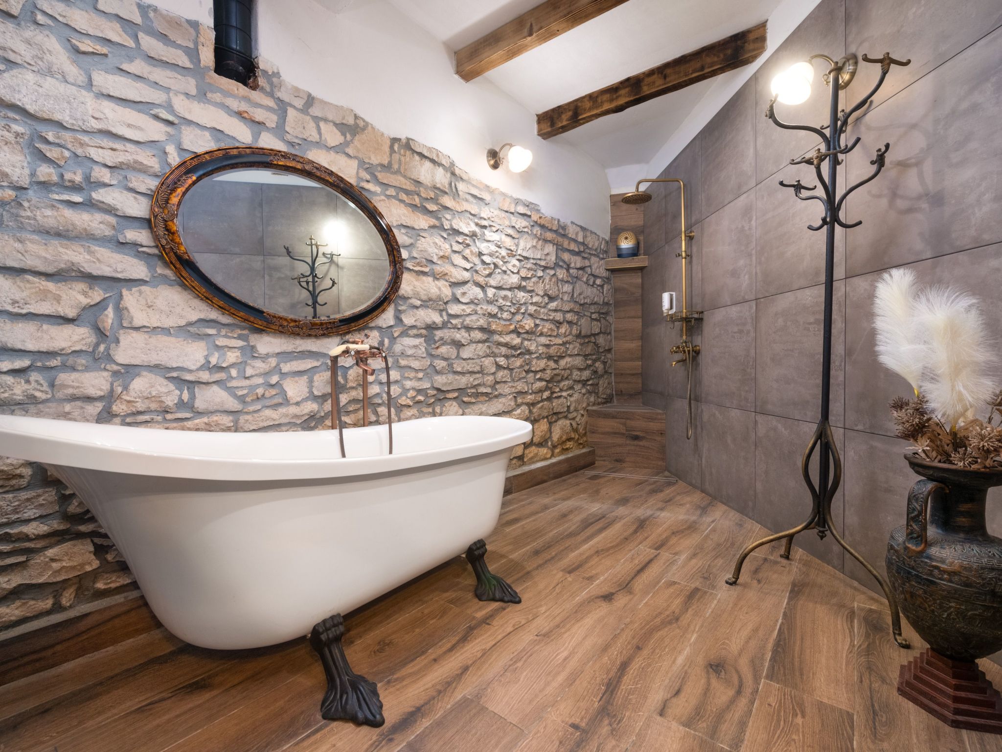 Rustic cozy house Pupy mit private pool und kino-Binnen