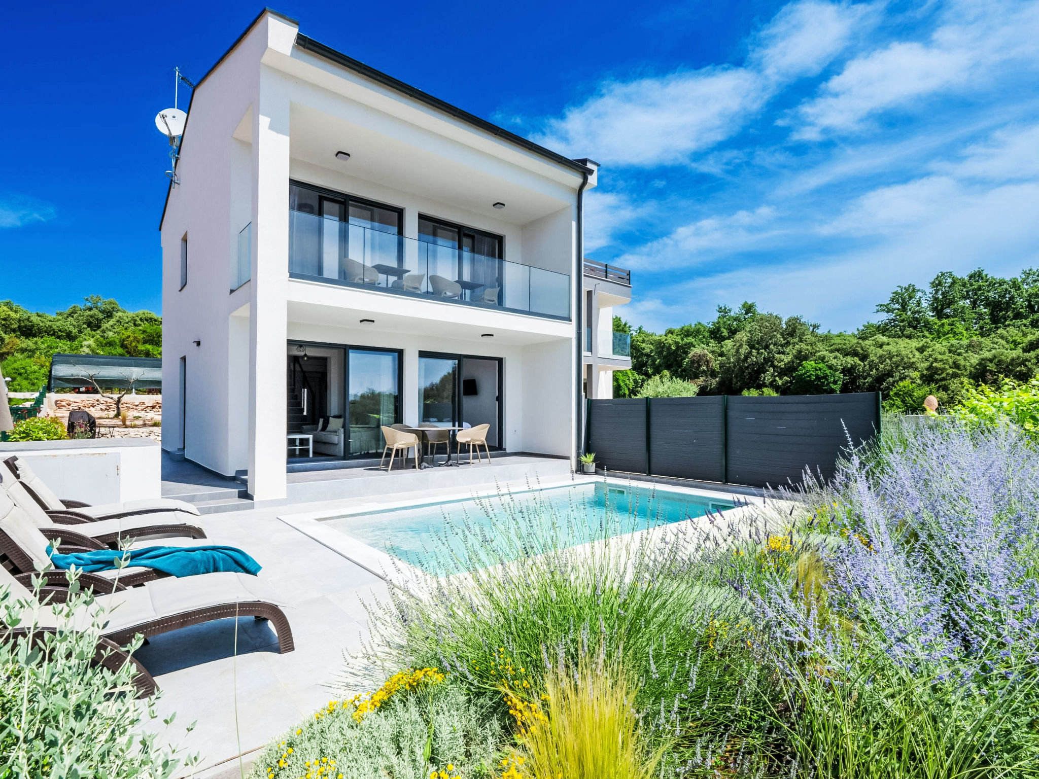 Villa Artec mit Meerblick - Draußen