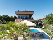 Villa Bavigo: Privé-oase nabij strand & Pula voor 8 personen - thumbnail 4