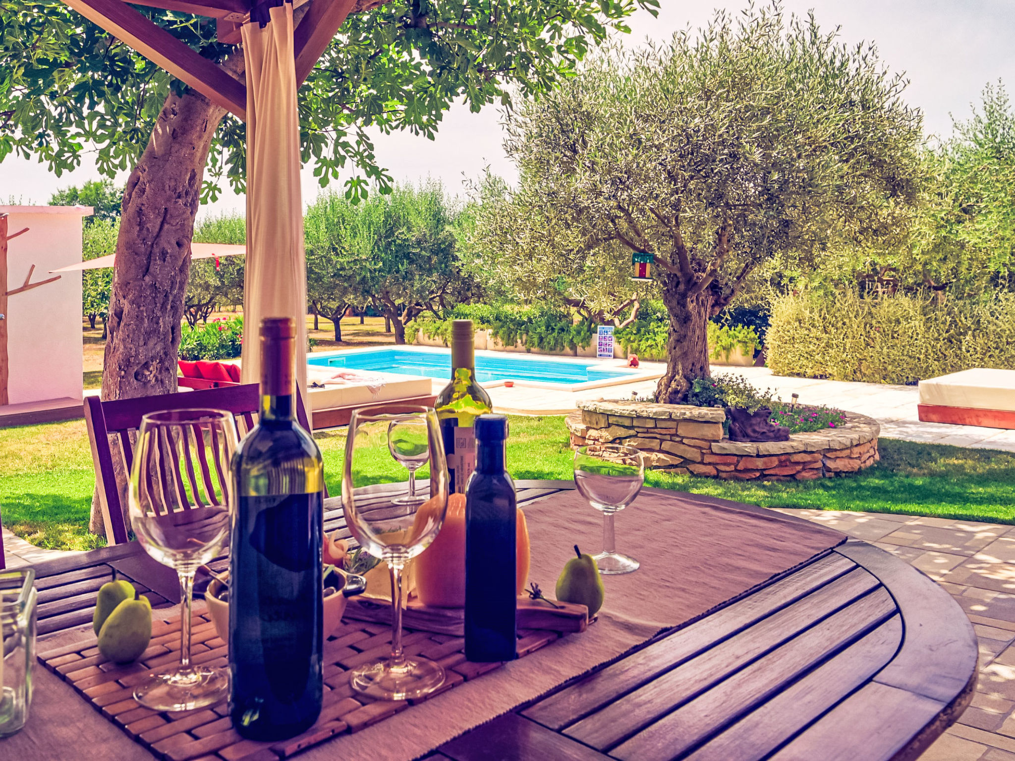 Oliveto - Outside