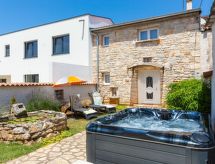"Lilo Lavender" mit Whirlpool