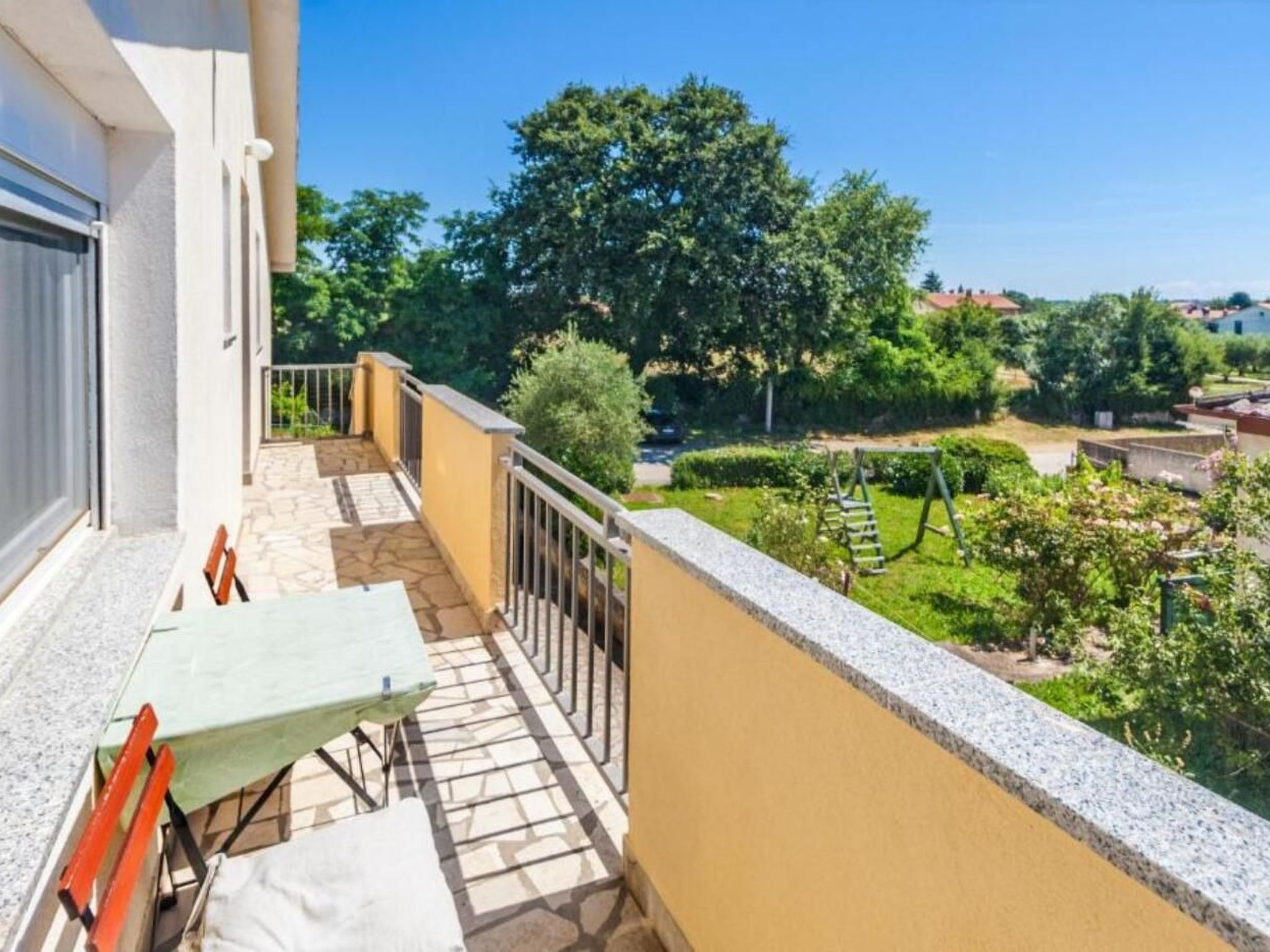 "Gortan" mit Blick auf das Wasser-Image-tags.info