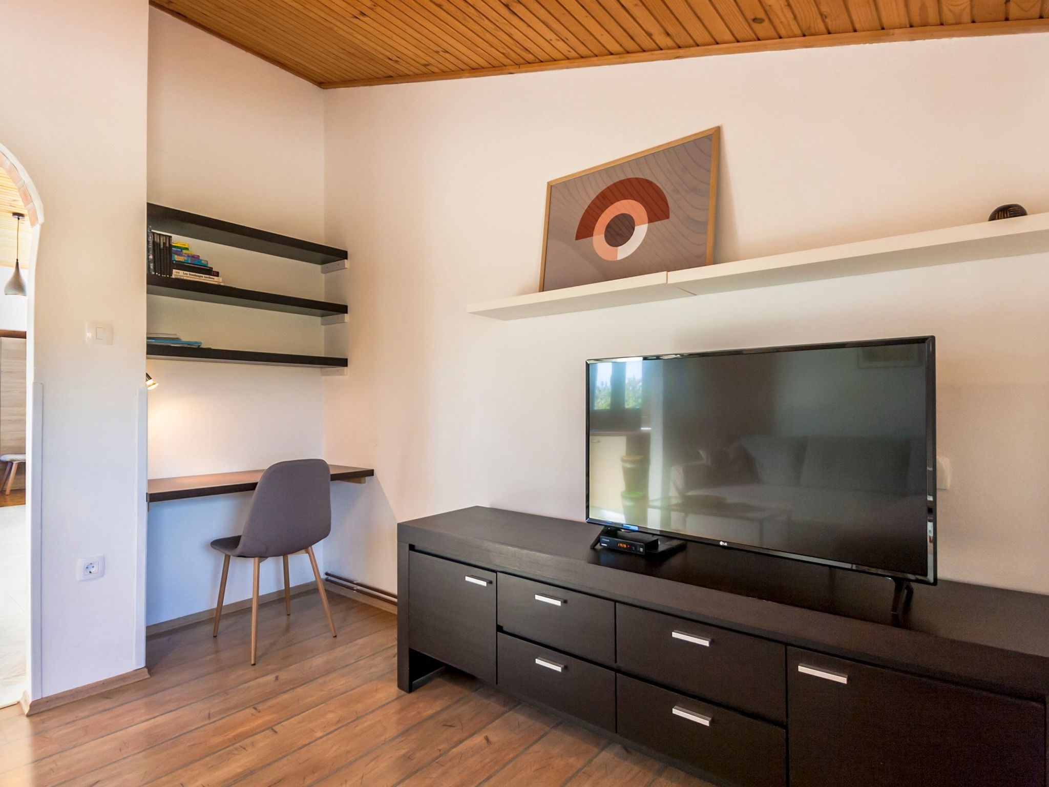 "Gortan" mit Blick auf das Wasser-Image-tags.info