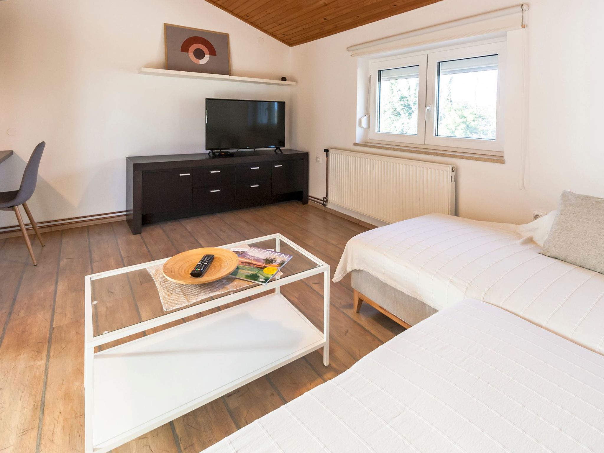 "Gortan" mit Blick auf das Wasser-Image-tags.info