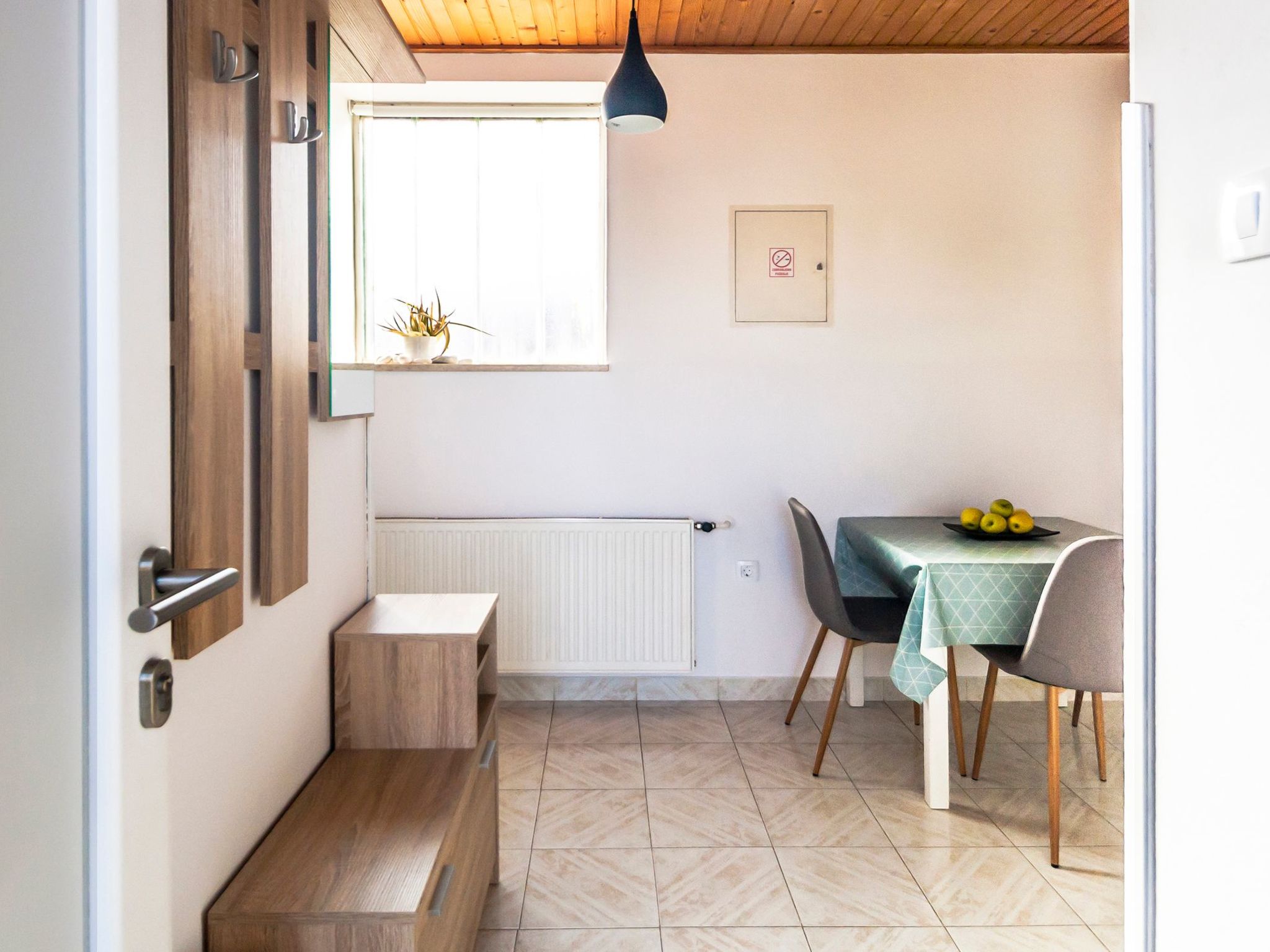 "Gortan" mit Blick auf das Wasser-Image-tags.info