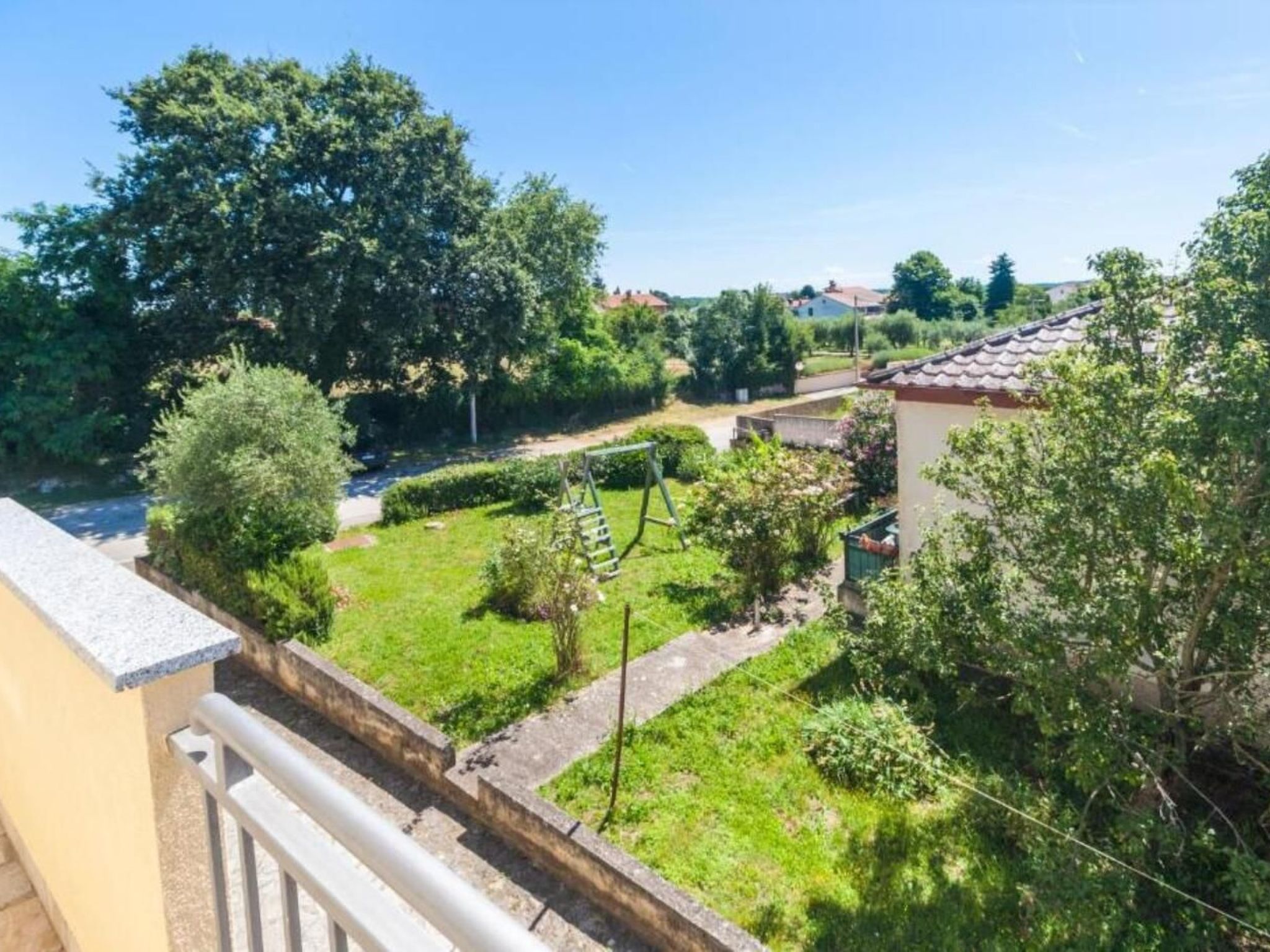 "Gortan" mit Blick auf das Wasser-Image-tags.info