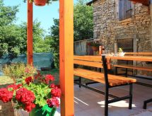 Apartment Fuma in Pinezići mit Privatem Balkon