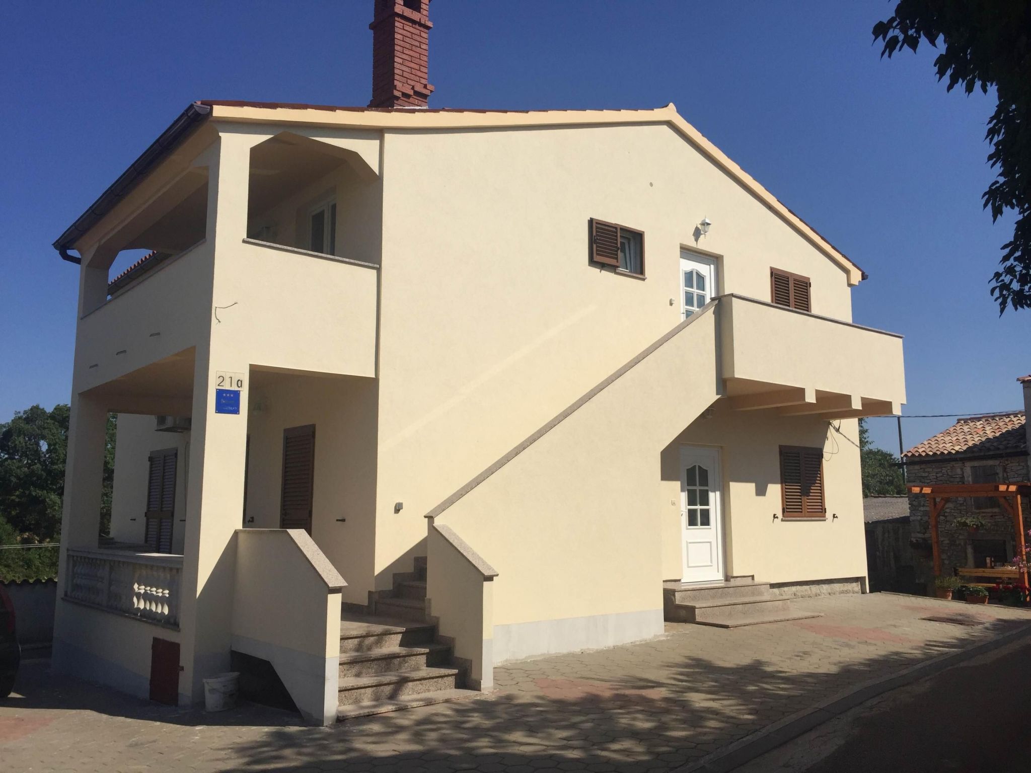 Apartment Fuma in Pinezići mit Privatem Balkon-Image-tags.info