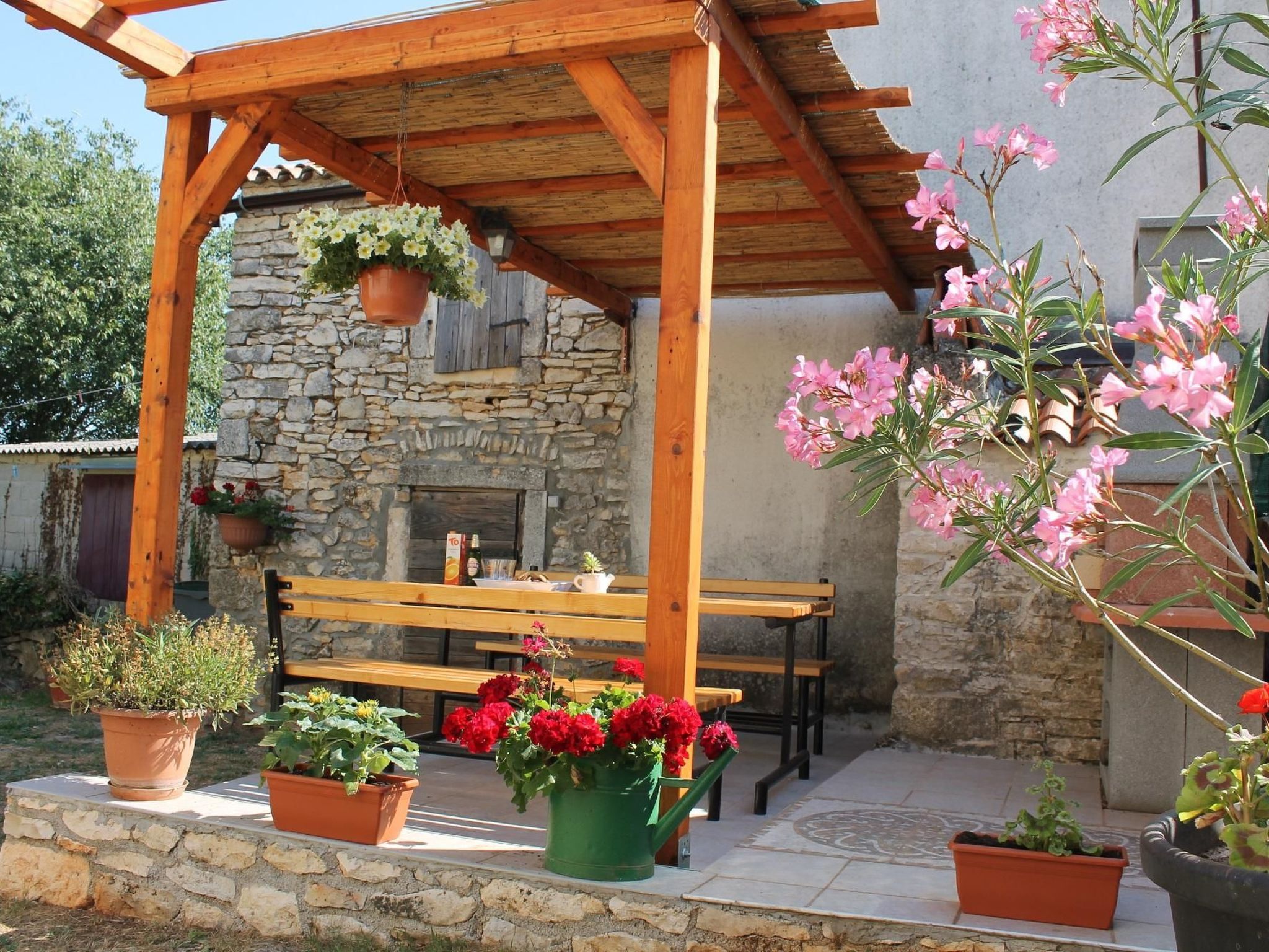 Apartment Fuma in Pinezići mit Privatem Balkon-Image-tags.info