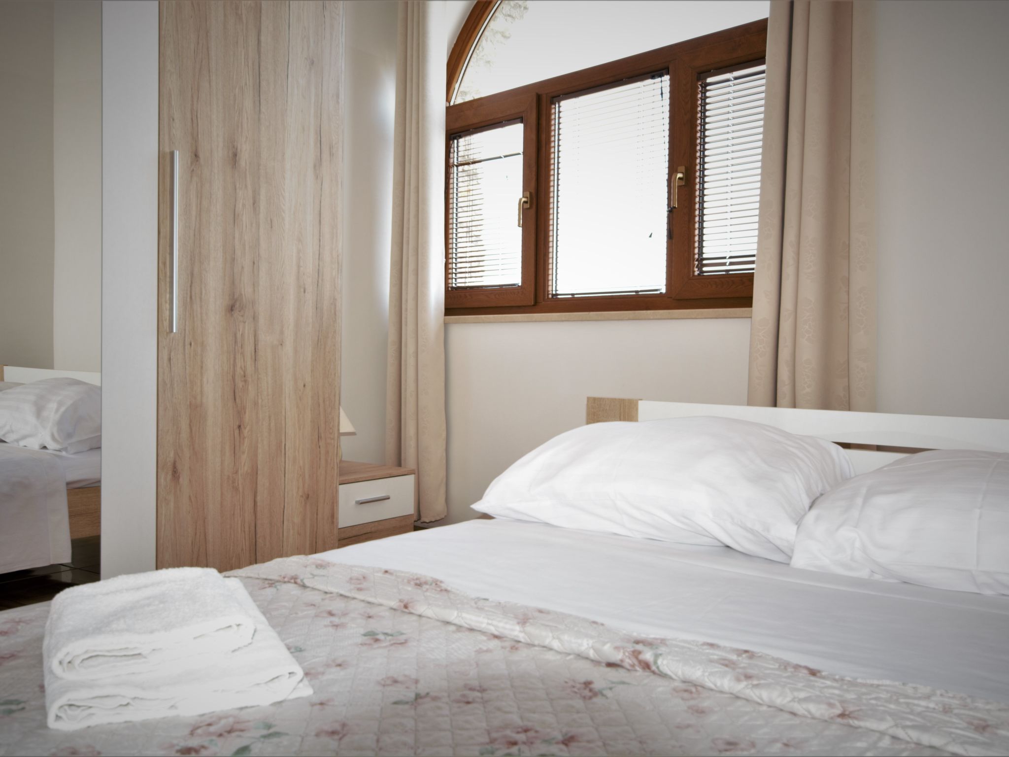 XXL-Ferienhaus "Cokuni" mit privatem Pool-Binnen