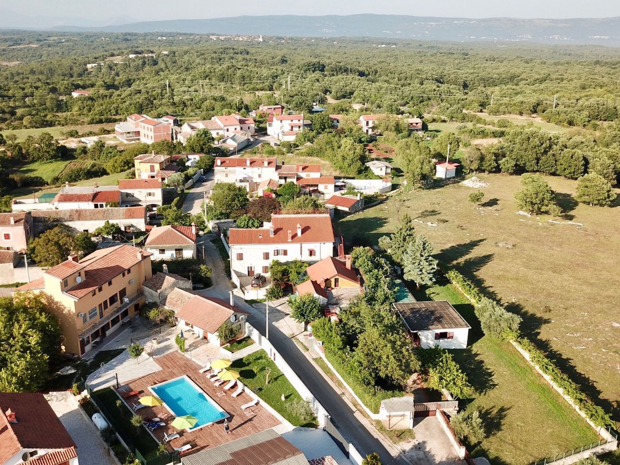 XXL-Ferienhaus "Cokuni" mit privatem Pool-Binnen