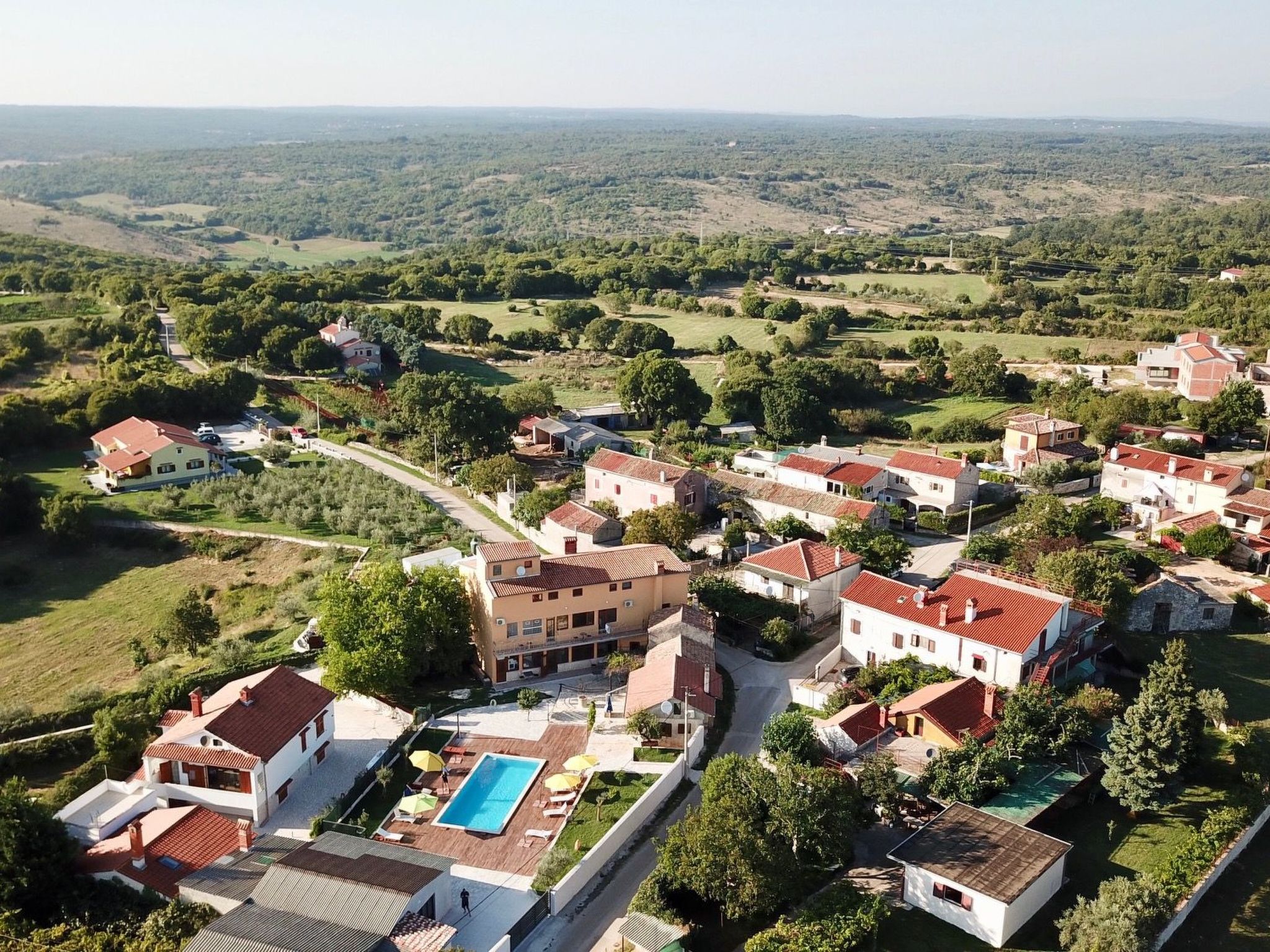 XXL-Ferienhaus "Cokuni" mit privatem Pool-Binnen