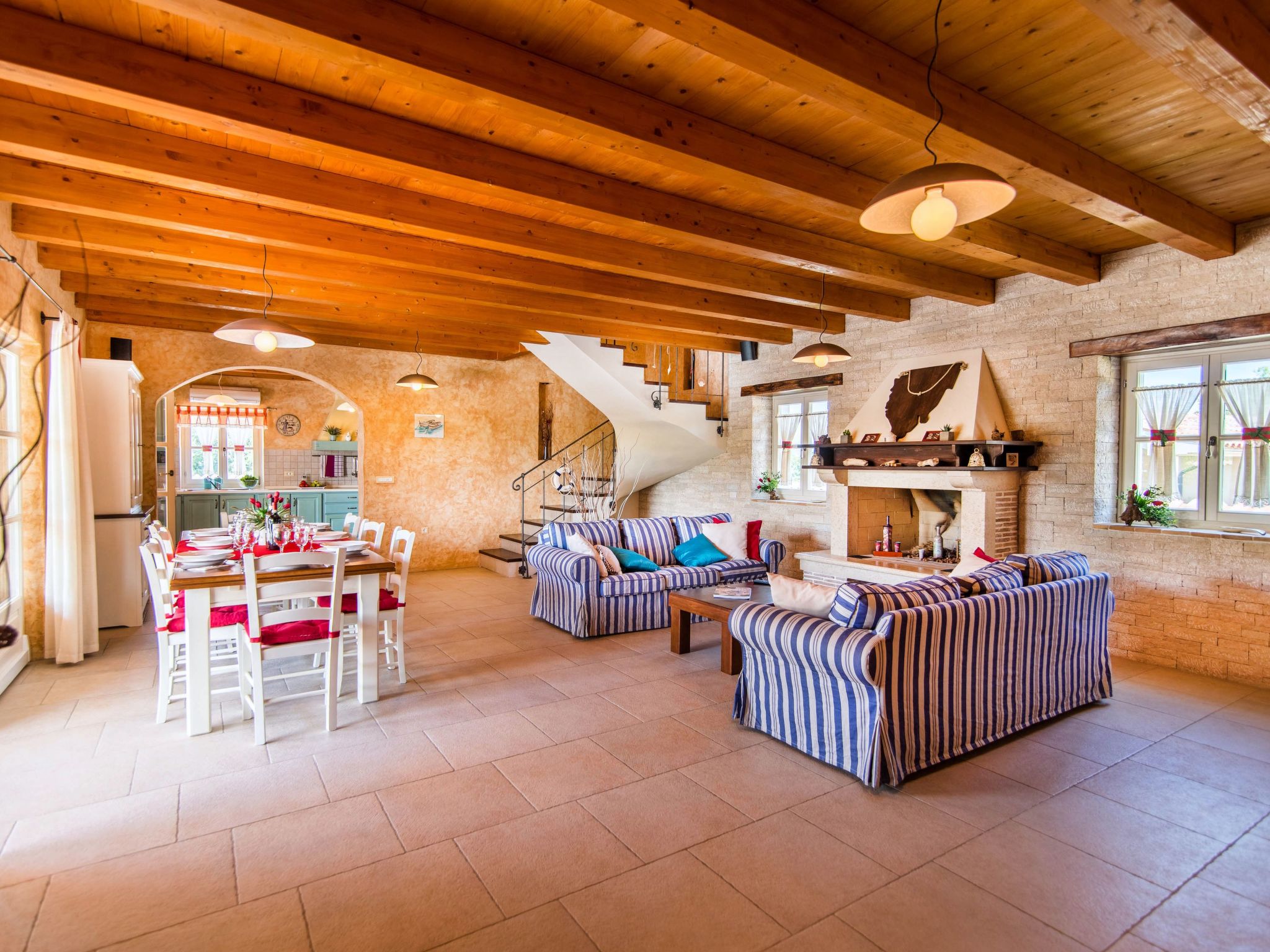 Für 8 Personen und 2 Kinder in Segotici, Istrien (Südküste von Istrien)-Dedans