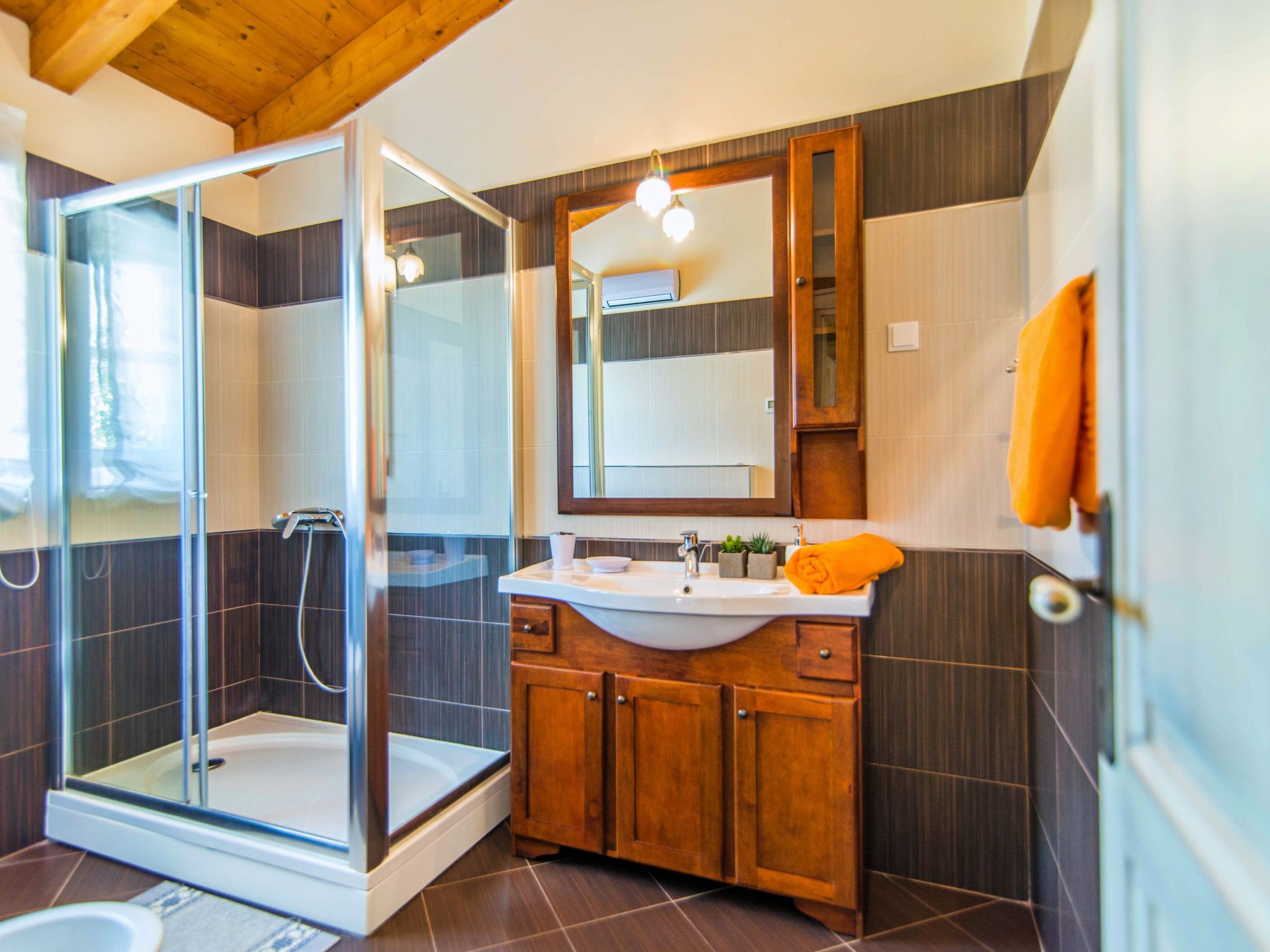 Für 8 Personen und 2 Kinder in Segotici, Istrien (Südküste von Istrien)-Dedans