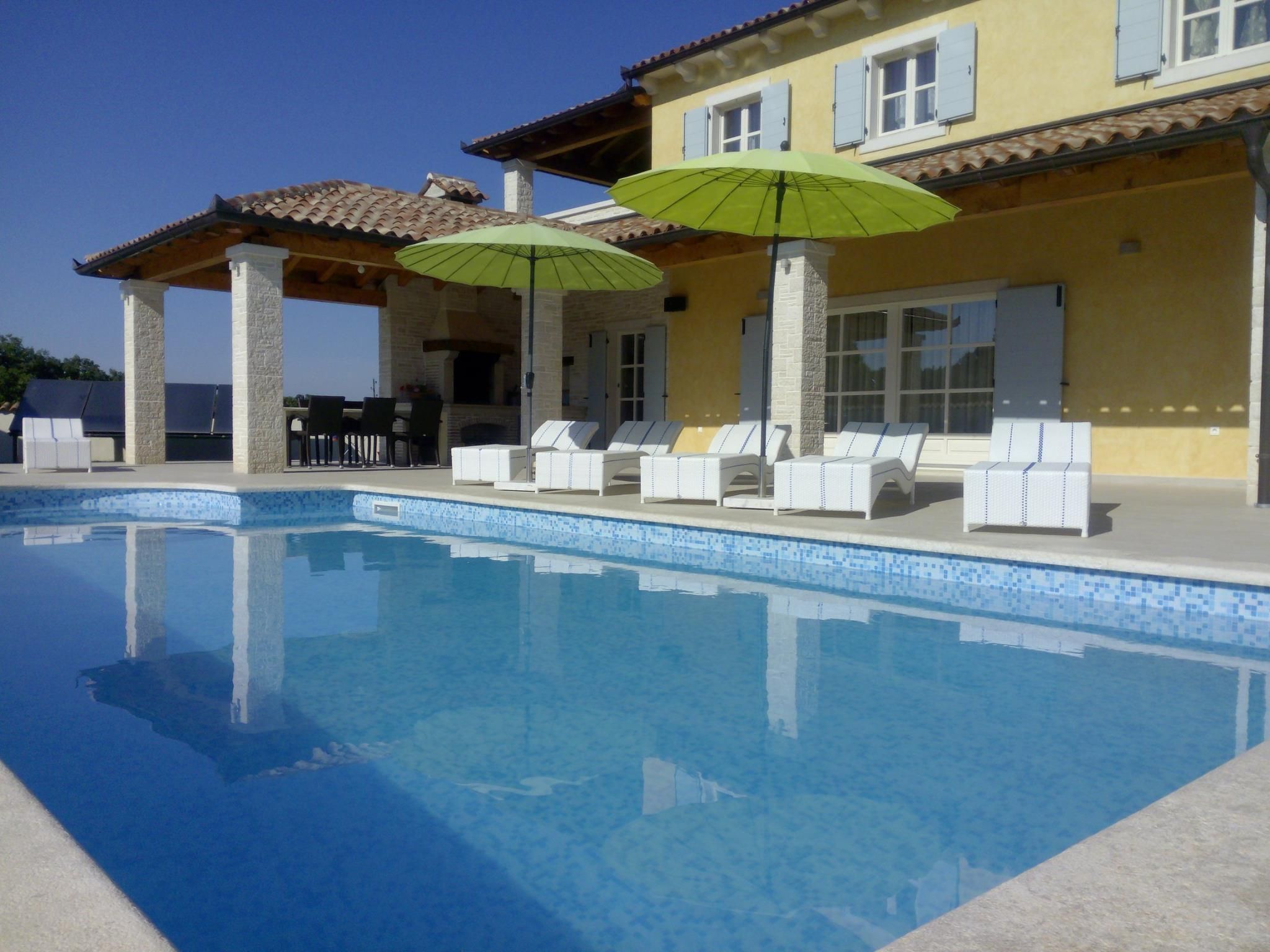 Für 8 Personen und 2 Kinder in Segotici, Istrien (Südküste von Istrien)-Dedans