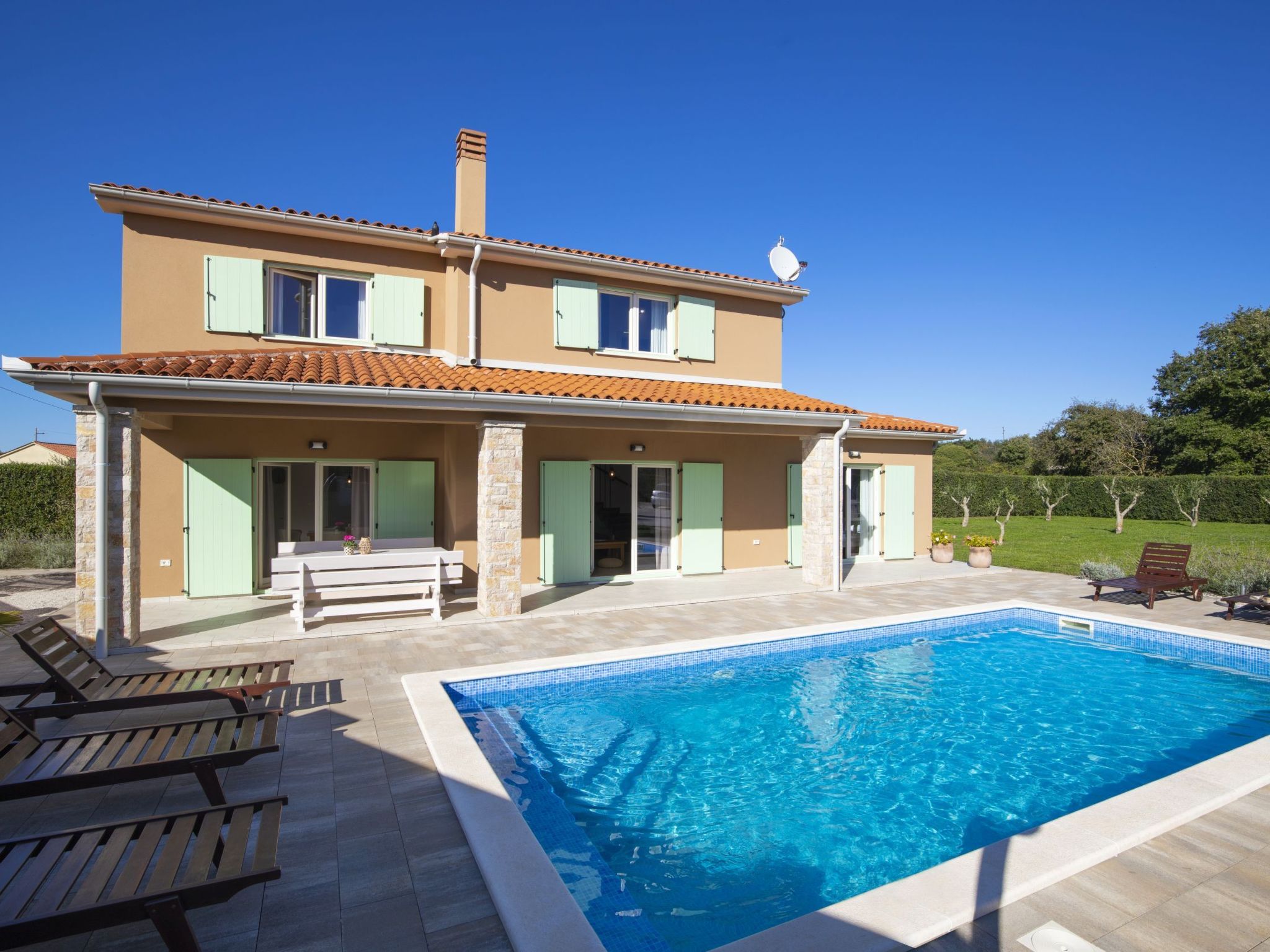 "Villa Matea" mit privatem Pool-Binnen