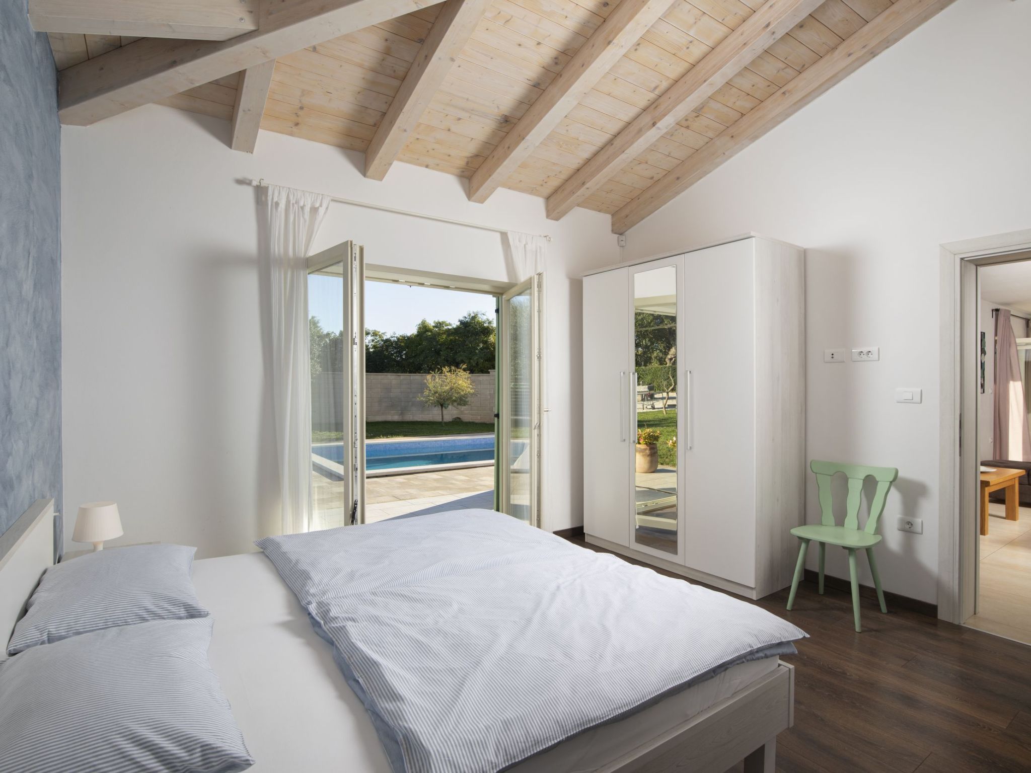 "Villa Matea" mit privatem Pool-Binnen