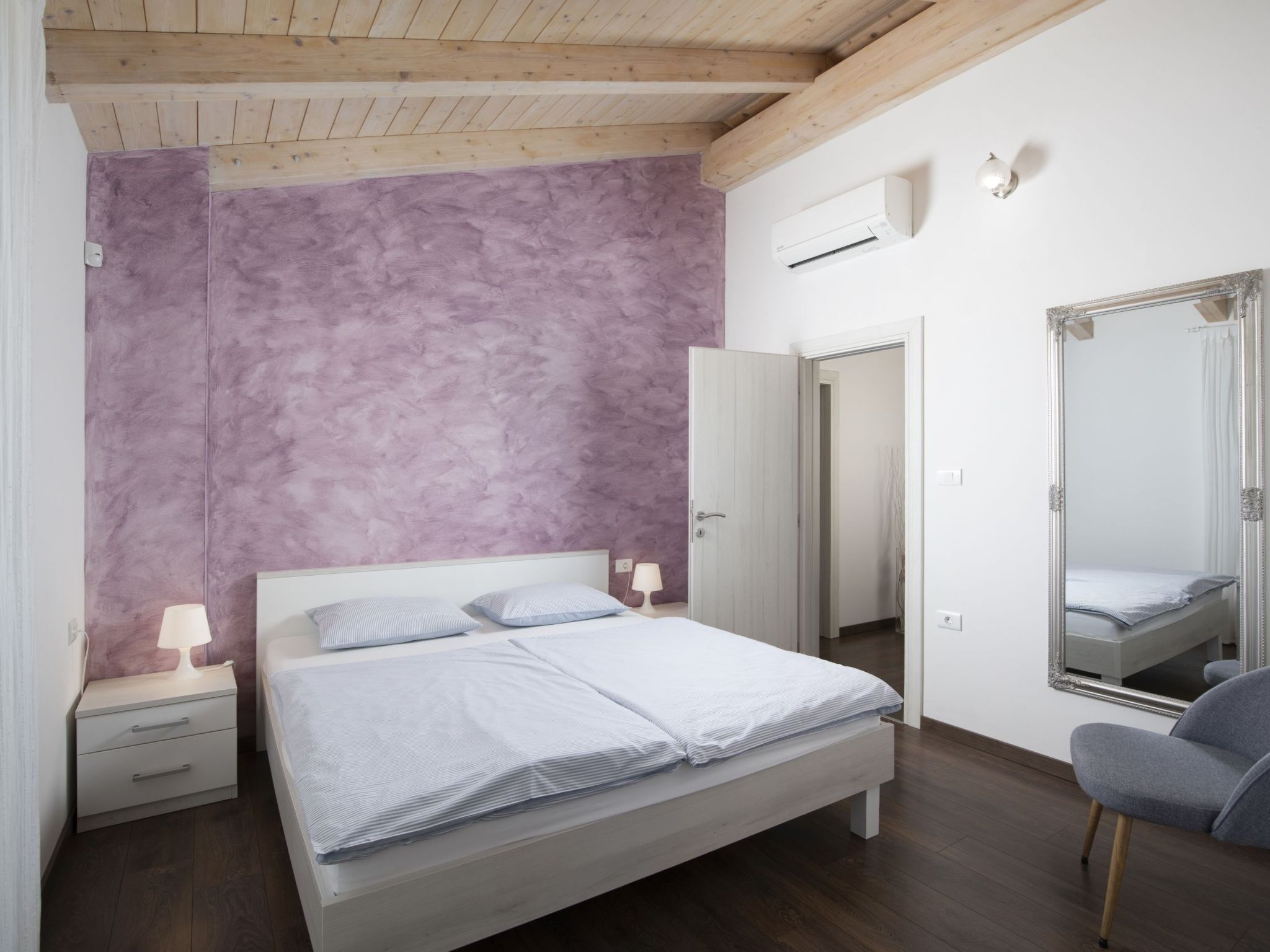 "Villa Matea" mit privatem Pool-Binnen