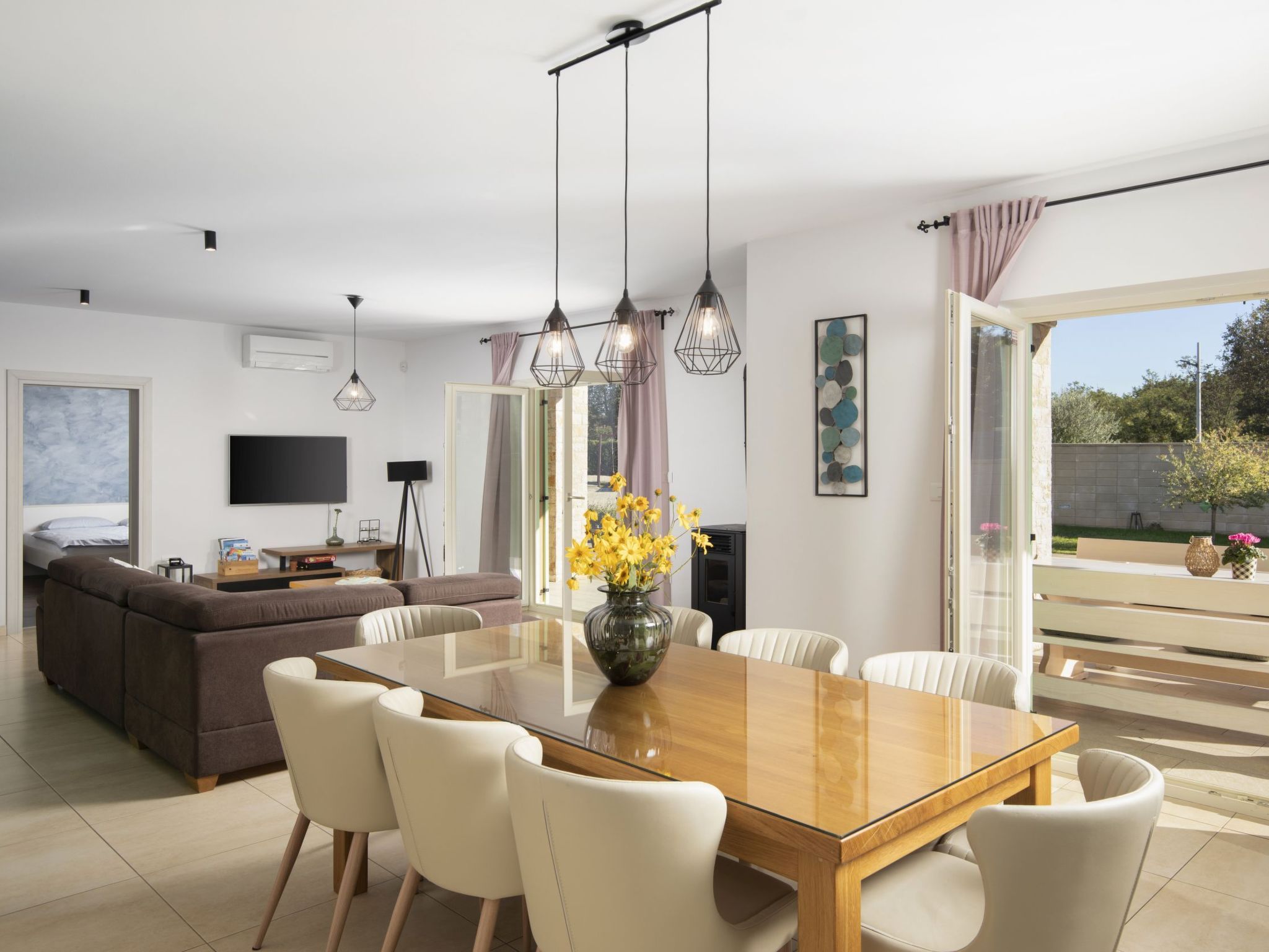 "Villa Matea" mit privatem Pool-Binnen