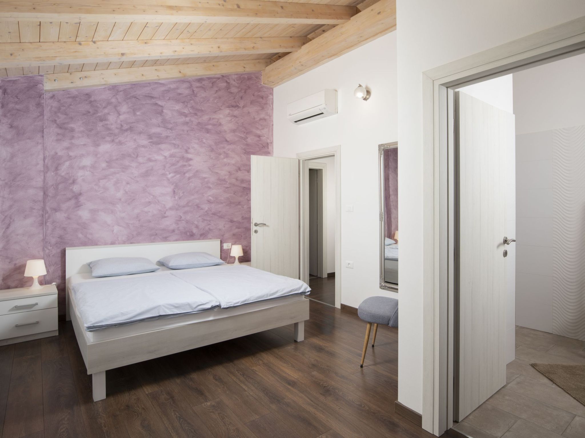 "Villa Matea" mit privatem Pool-Binnen