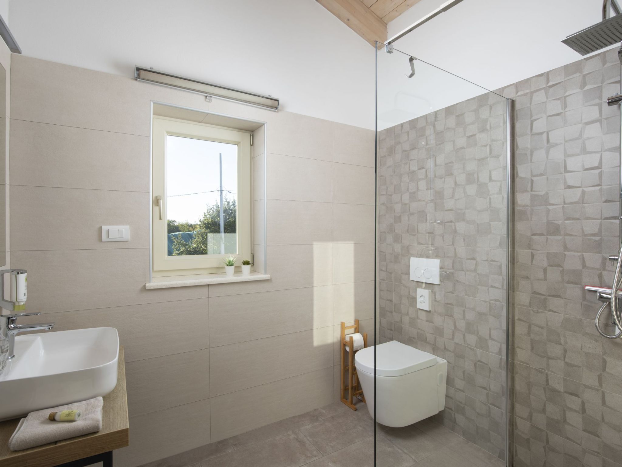 "Villa Matea" mit privatem Pool-Binnen