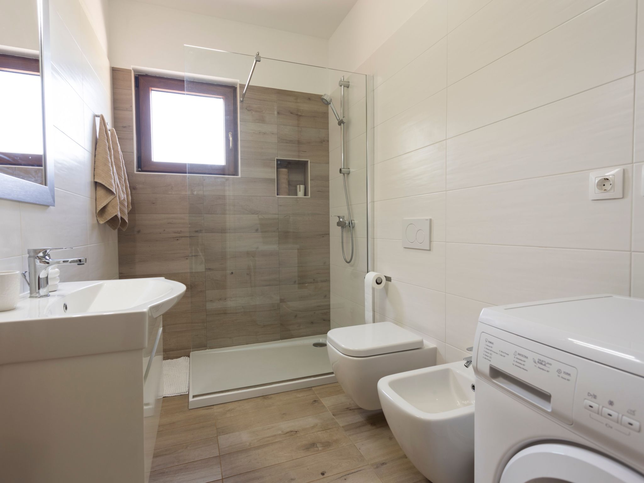 Haus Nina mit beheiztem Schwimmbad-Binnen