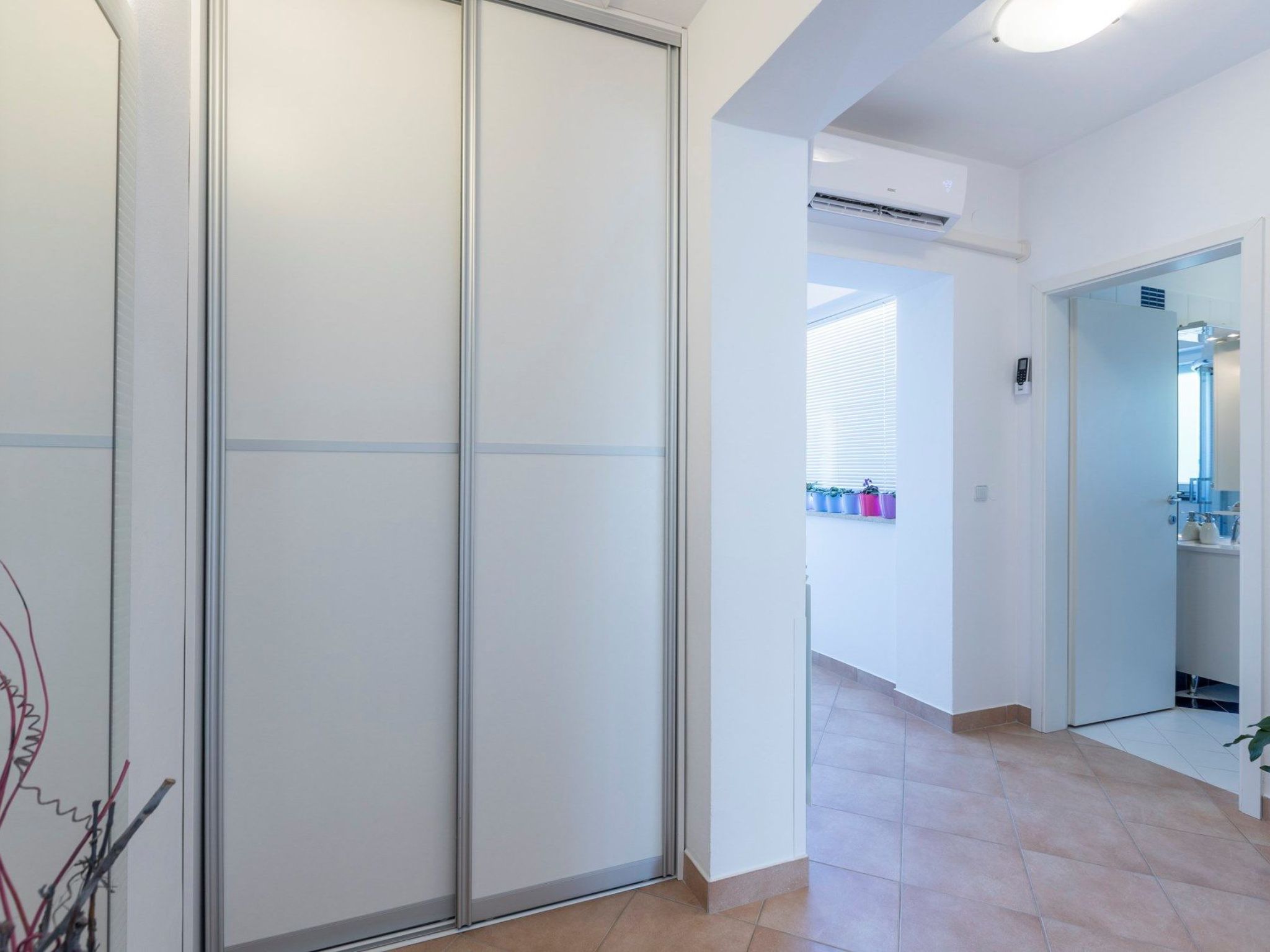 Mit Privatpool für 6 Personen ca. 100 m&sup2; in Hreljici, Adriaküste Kroatien - Image-tags.info