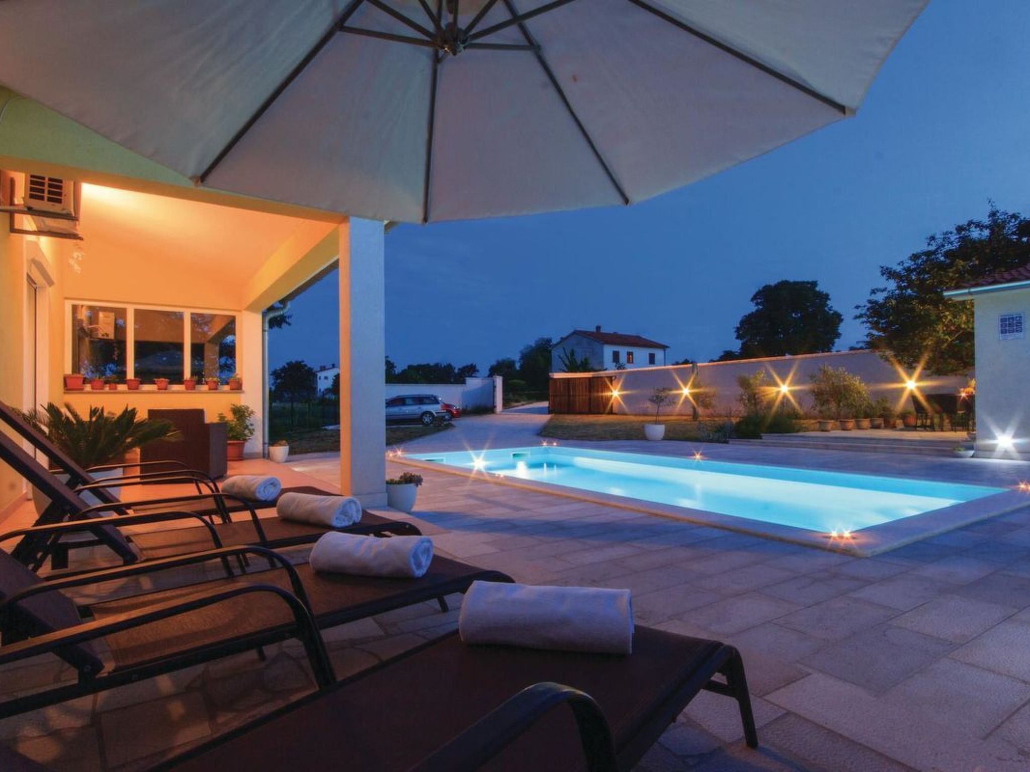 Mit Privatpool für 6 Personen ca. 100 m&sup2; in Hreljici, Adriaküste Kroatien