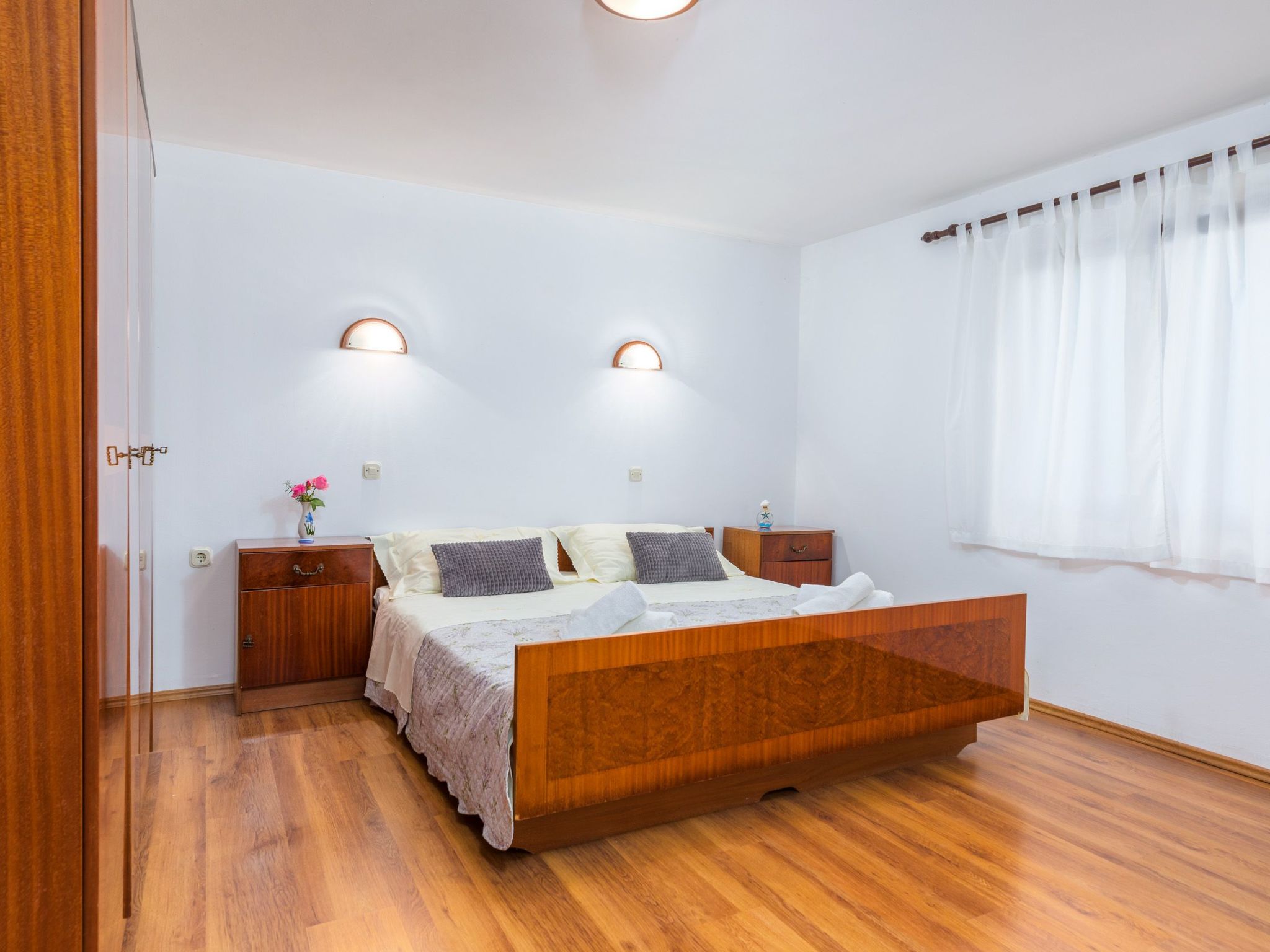 Haus "Dragica" mit Garten, Terrasse und Grill - Image-tags.info