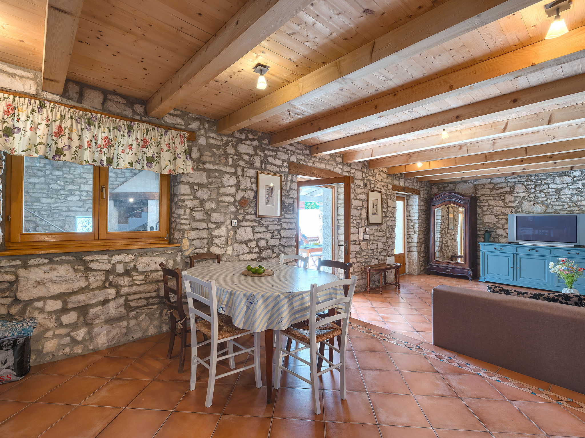 Villa Puntarina - Inside