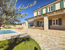 Villa Fumeti met privézwembad en tuin op 15 km van de zee in Istrië - thumbnail 5