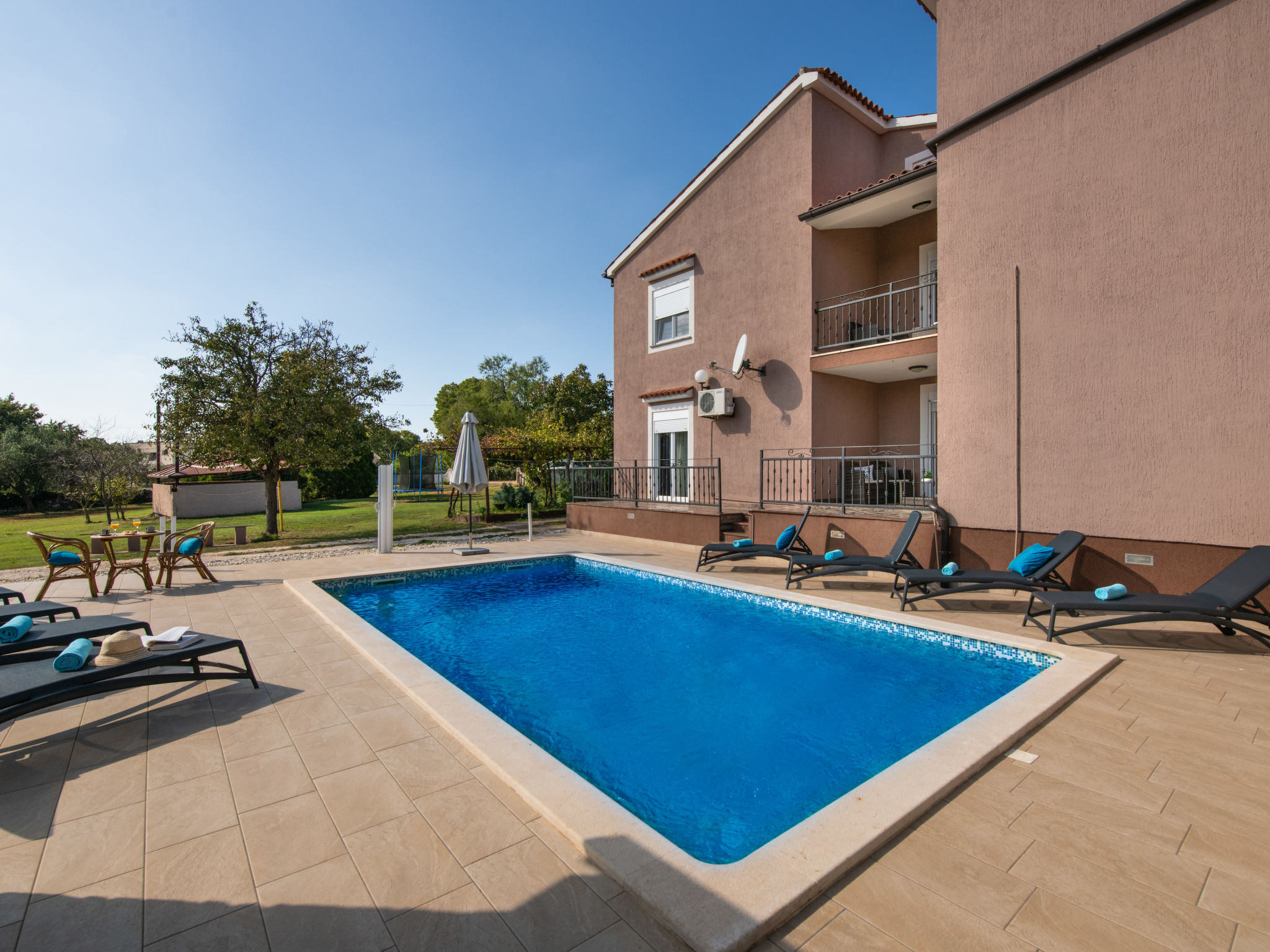 Villa LARA - Image-tags.info