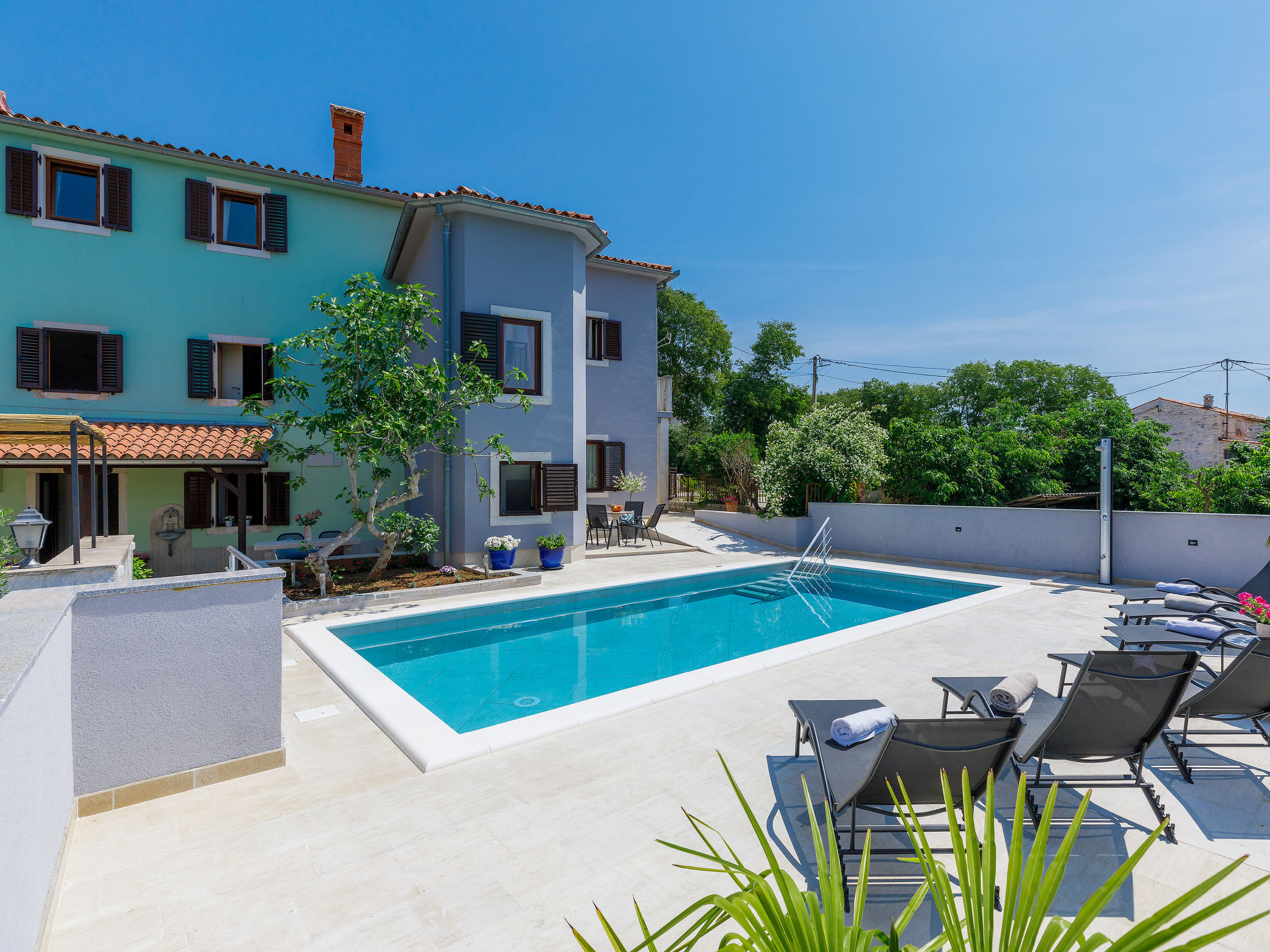 Vakantiehuis met privé zwembad in Pula/Krnica (Kroatië) voor 10 personen