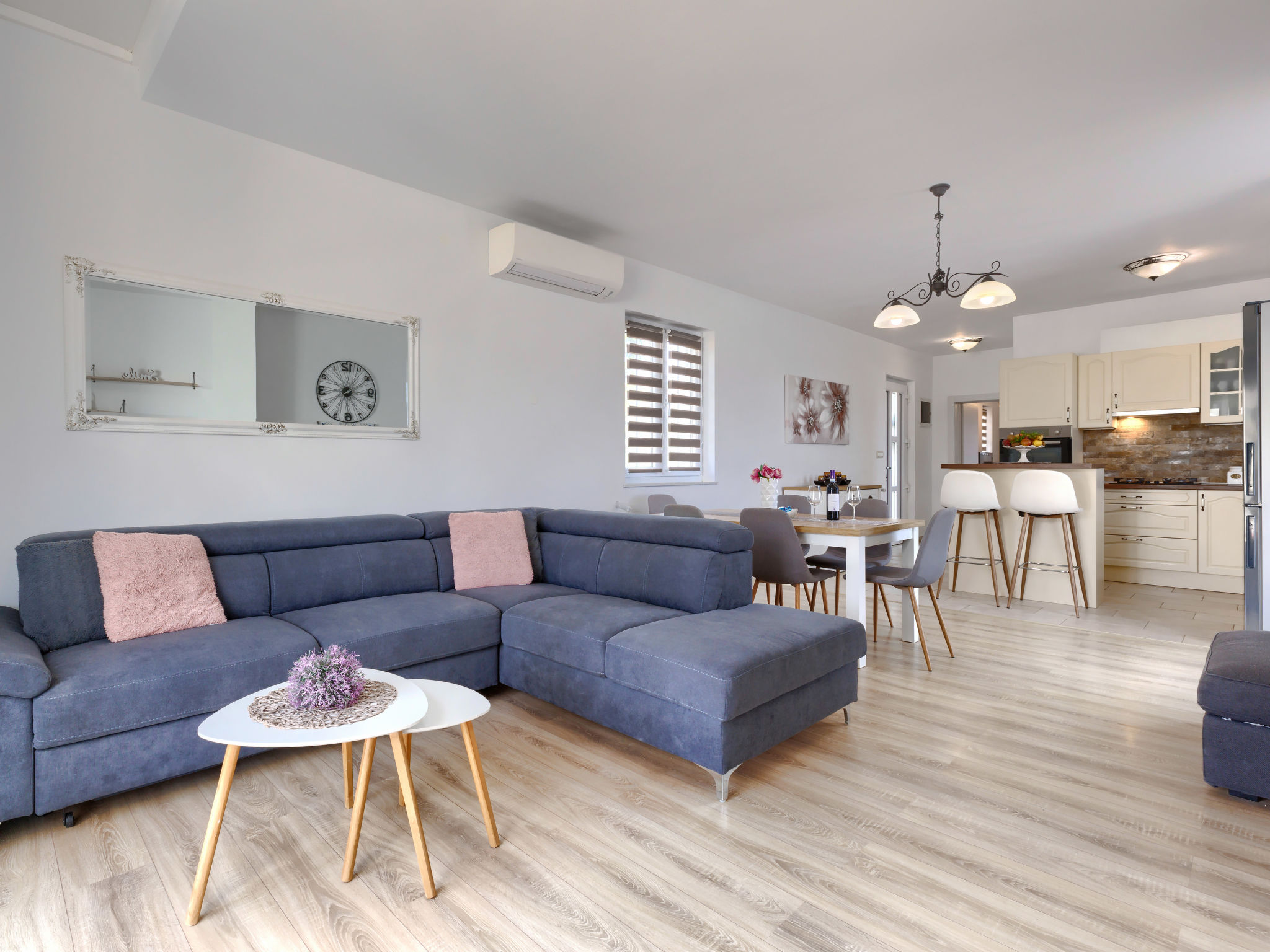 Vrijstaande vakantiewoning met privézwembad in Krnica, op 3 km van zee - foto 13